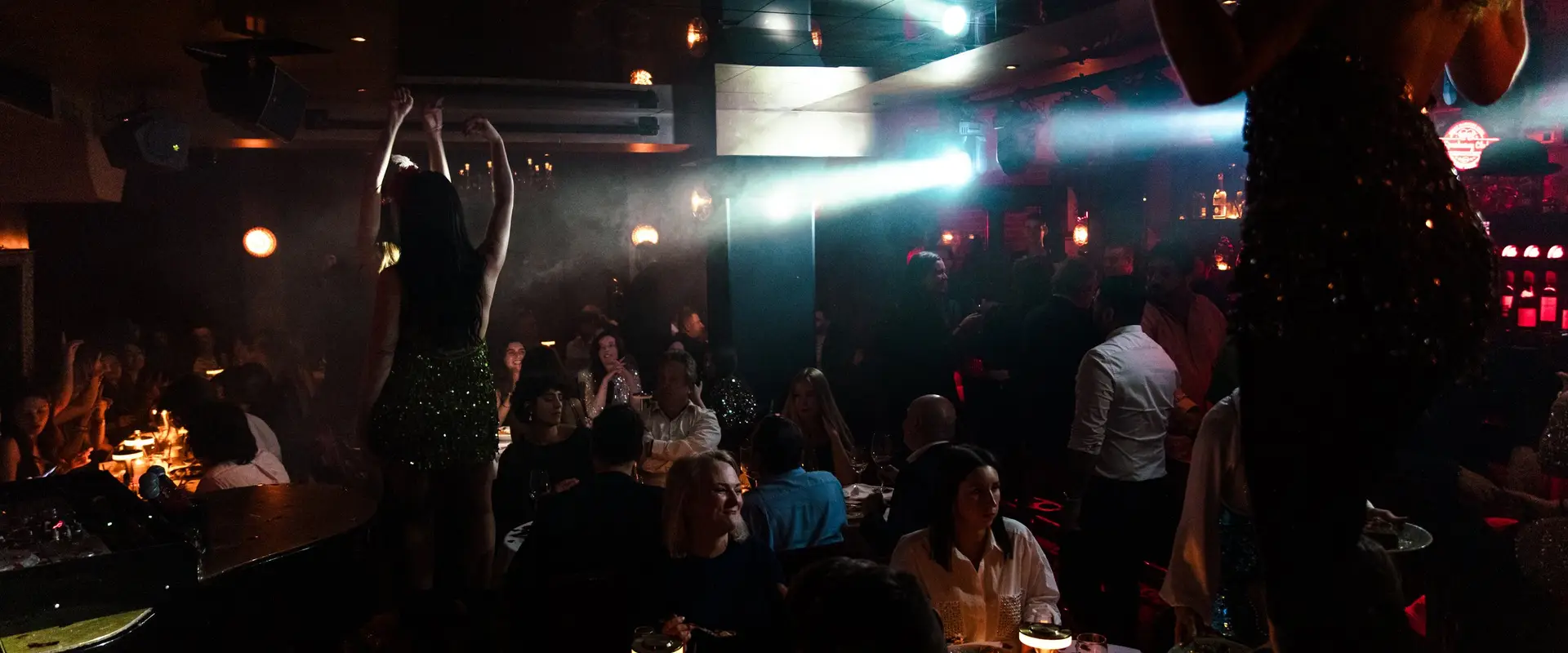 Le Speakeasy Paris, Festive Restaurant & Piano Club