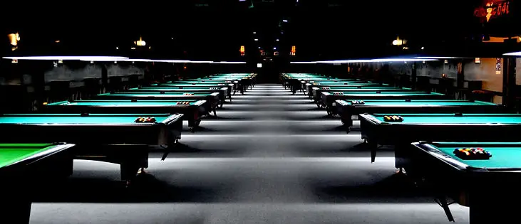 At the Salon Billiard O'Tips