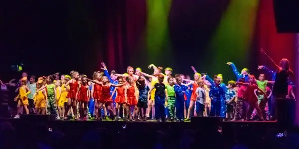 dh Dance School