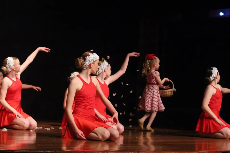 TM Dance World