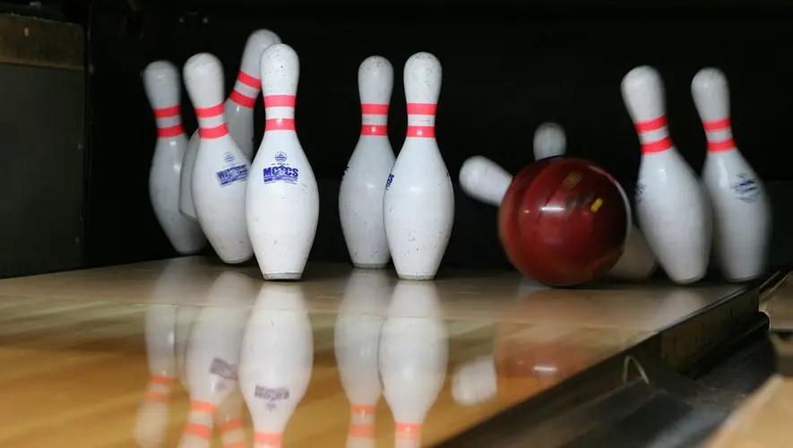 Cognac Bowling
