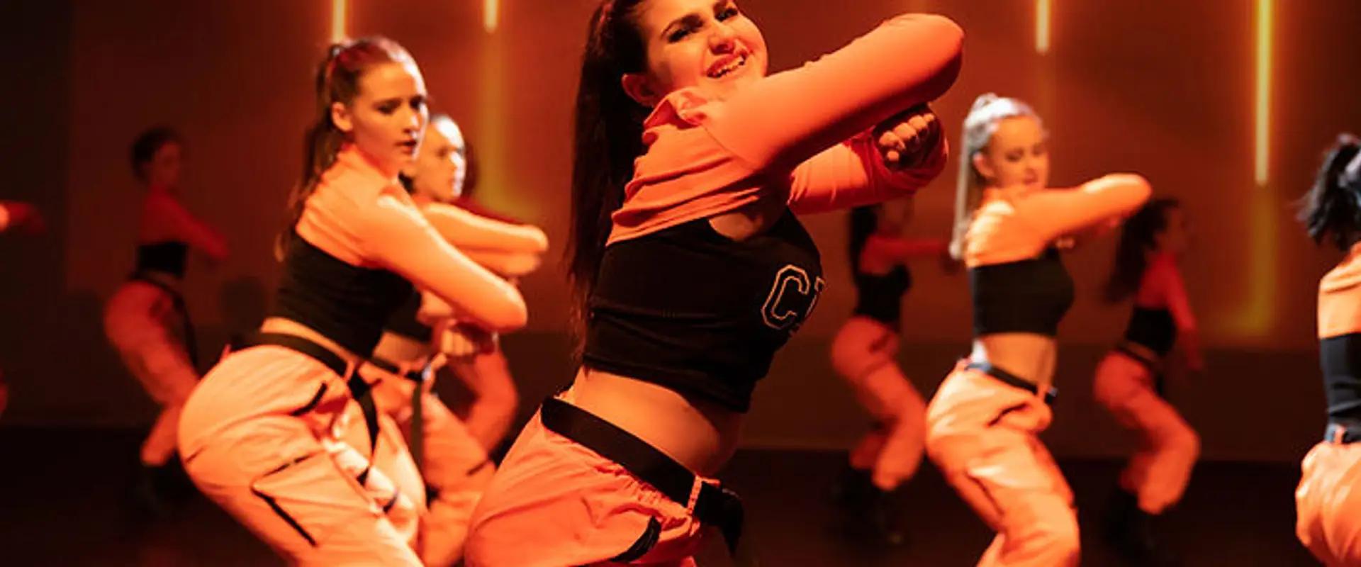 Momentum Arts Studios || Dance & Acrobatic School Brighton