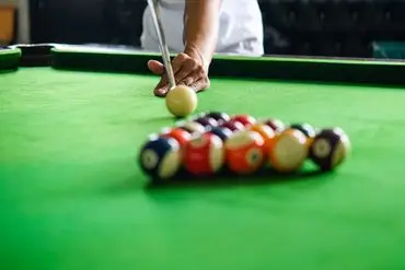 Break & Play Billiards And Bar