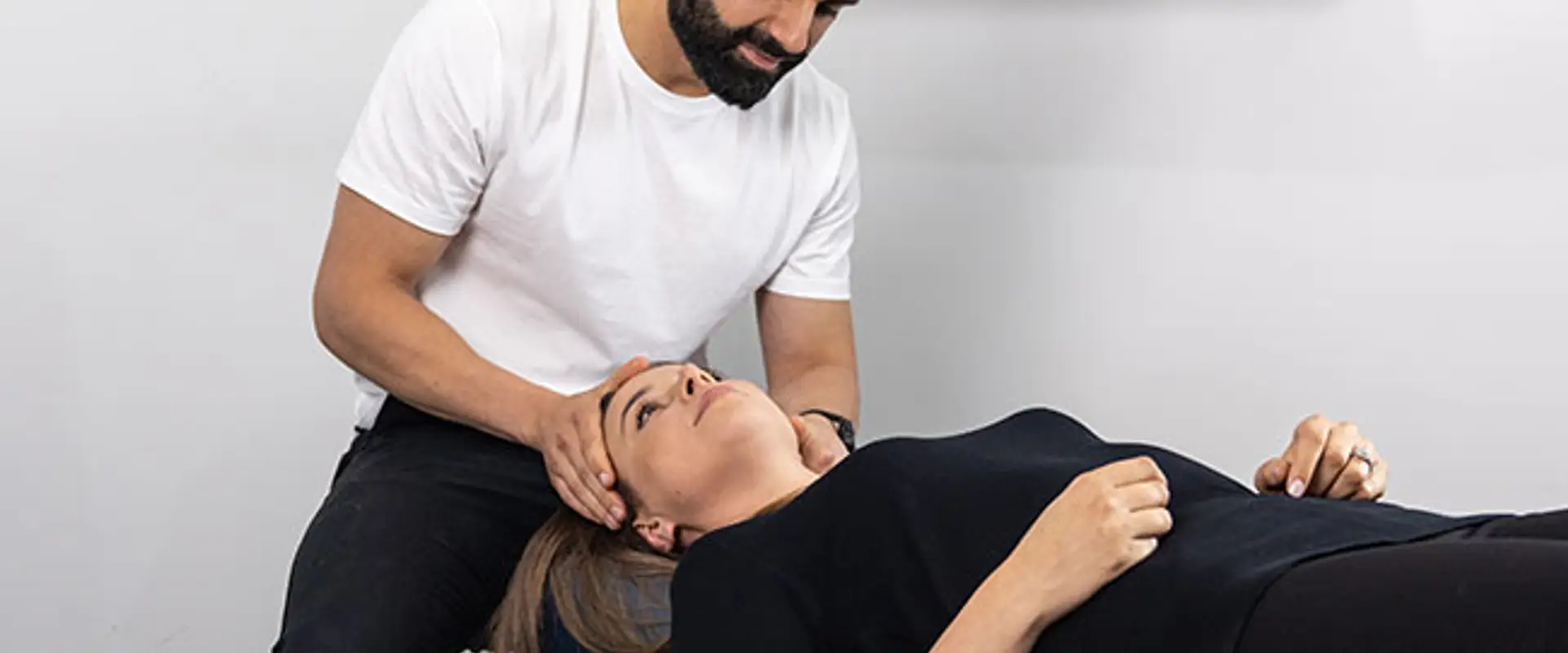 SB Chiro - Chiropractor servicing Campbeltown, Narellan, Gregory Hills and Gledswood Hills
