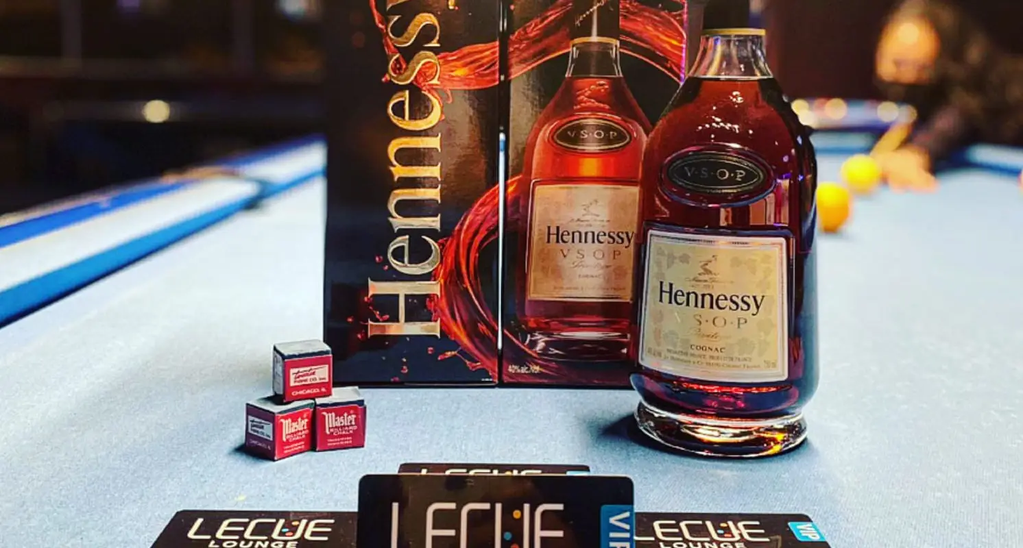 Le Cue Lounge
