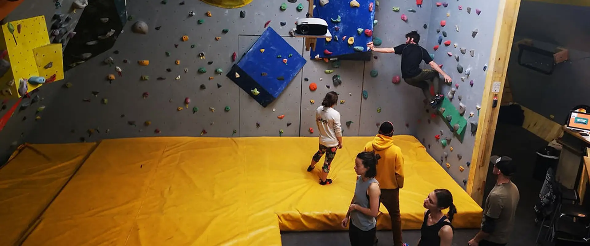Le Bloc de l'Est, centre d'escalade de bloc