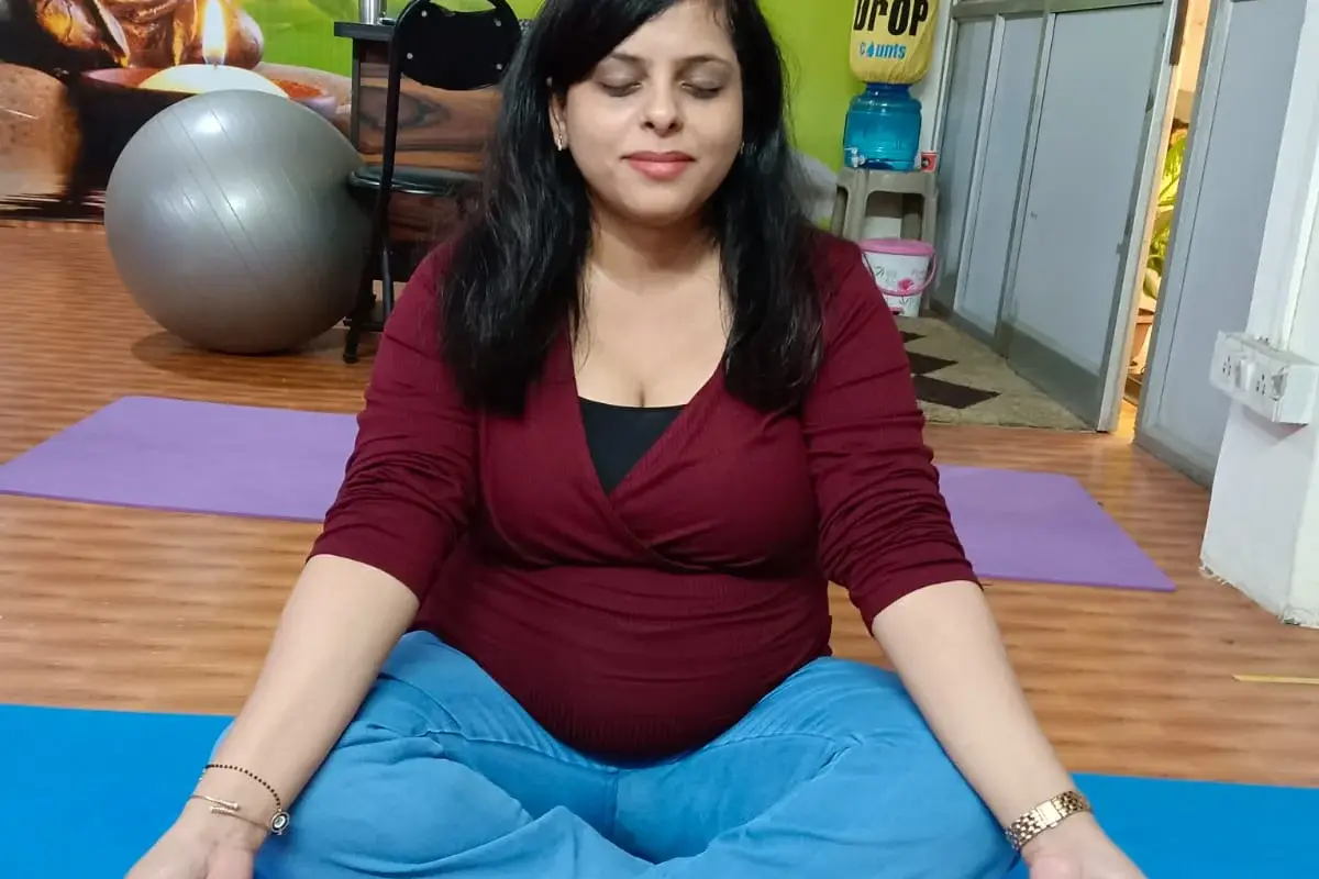 OMANSH PHYSIOTHERAPY YOG AND PREGNANCY CLINIC
