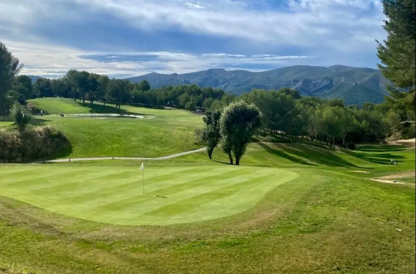 Golf Bastide de La Salette ( golf 18 trous à Marseille)