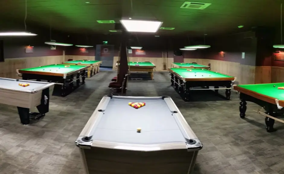Q Ball Sports Bar