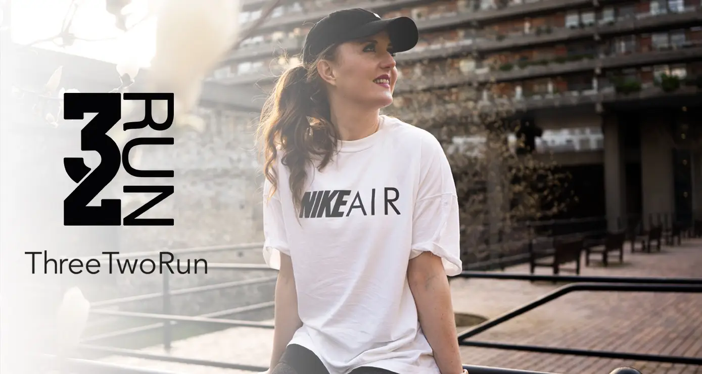 3, 2, RUN | (Three, Two, Run)