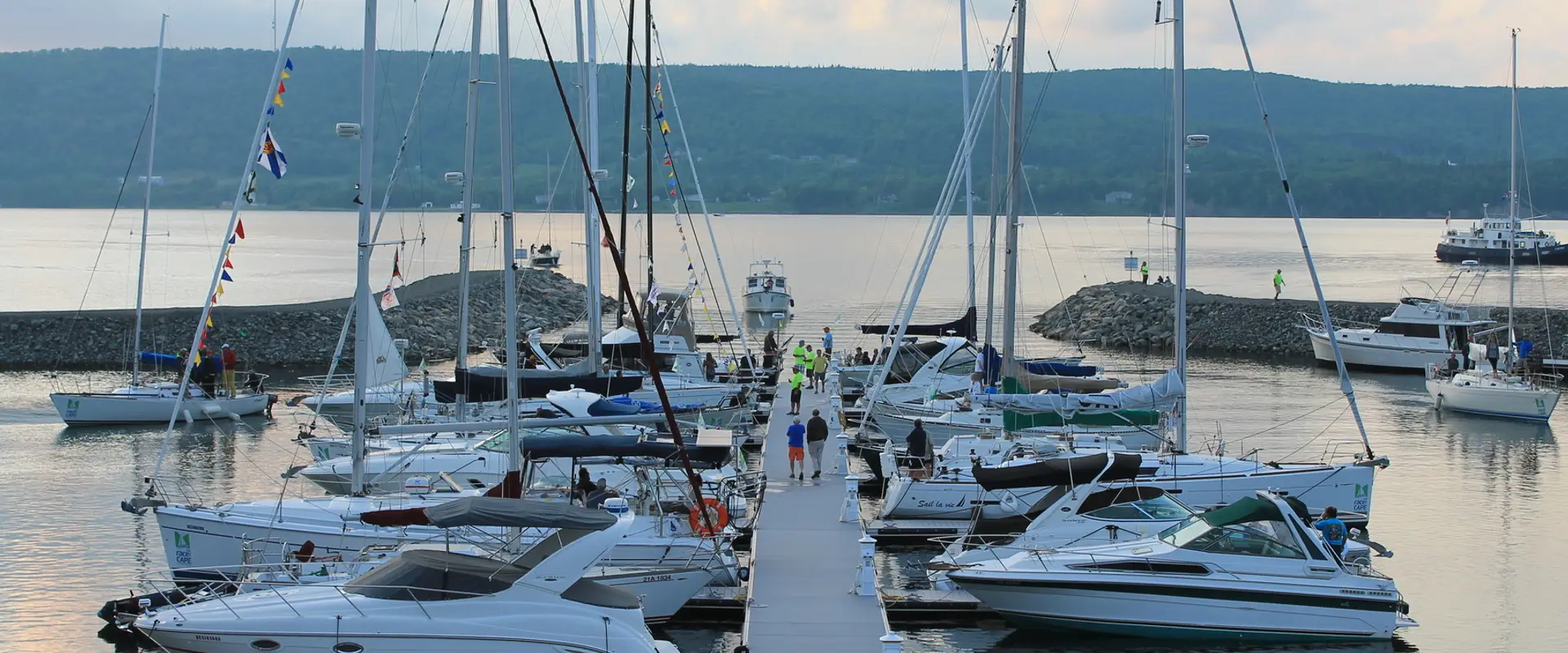 Ben Eoin Yacht Club & Marina