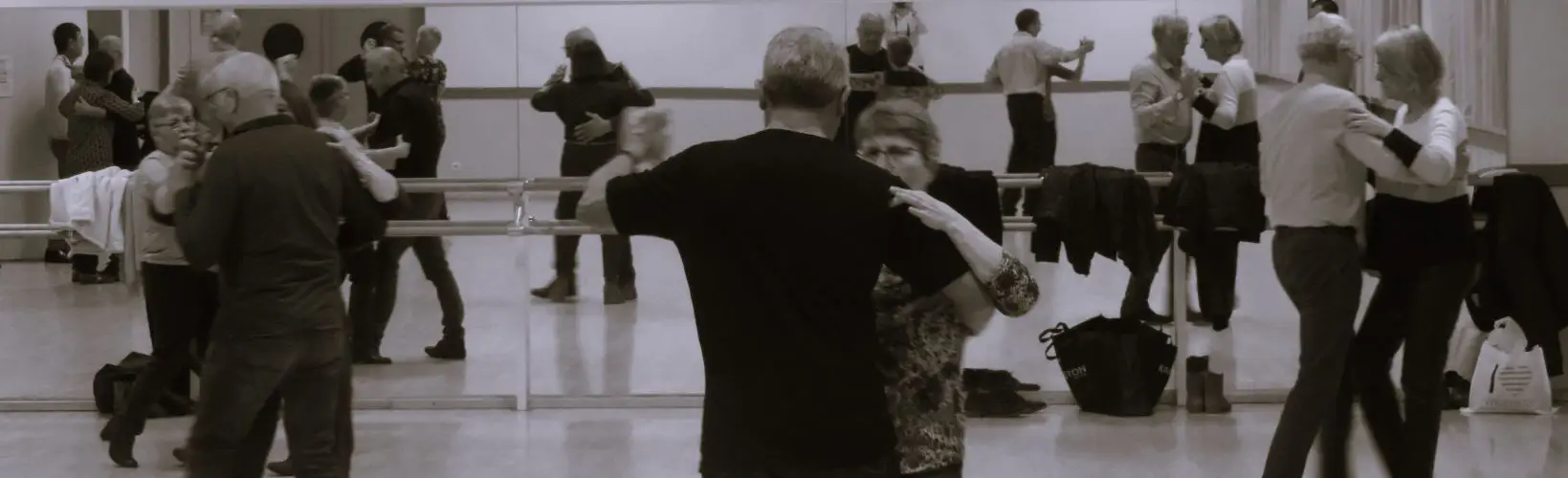 Danses de salon macairoises