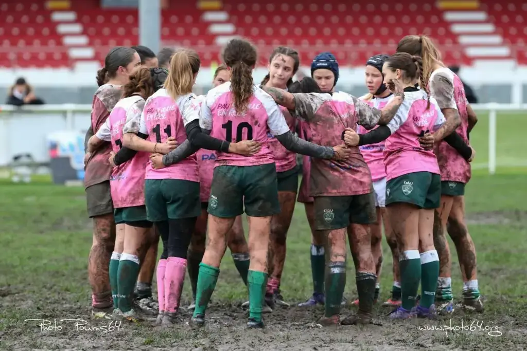 Female Rugby Lons Bearn Pyrenees