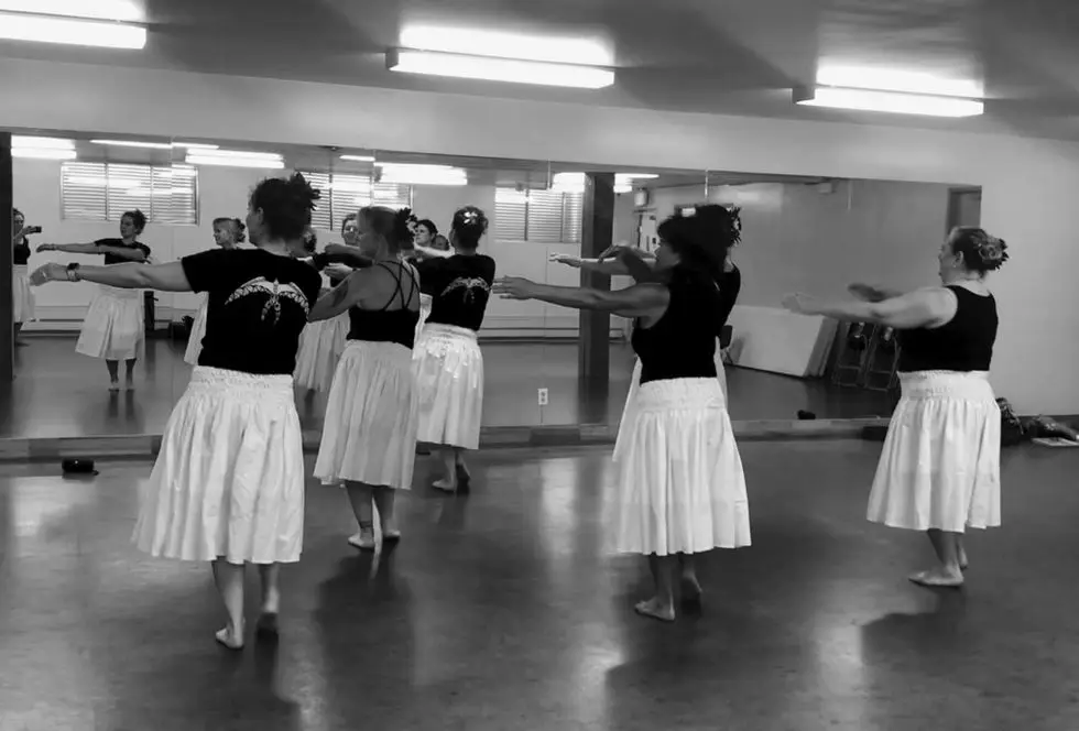 Aloha Dancers YEG - Hoomaka Hanu A Ke Aloha