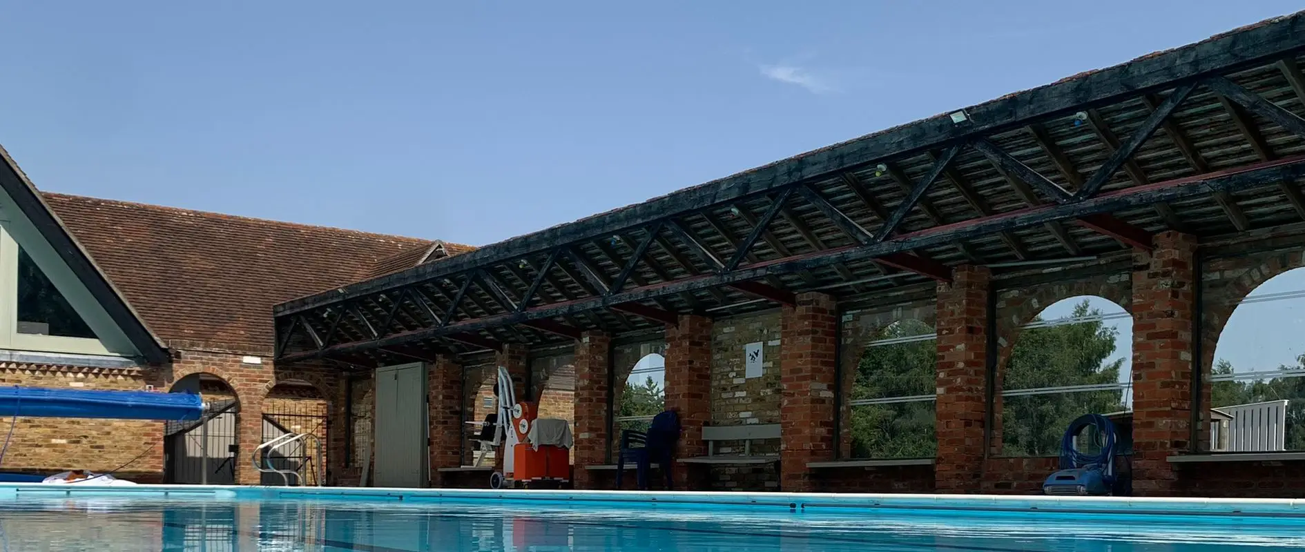 Eversholt Swimming Pool