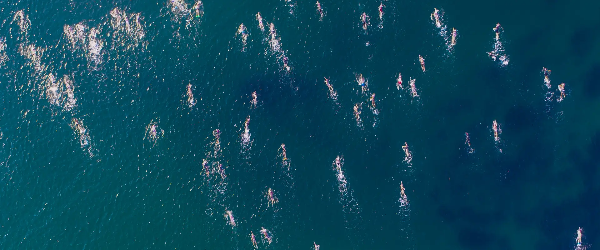 Babewatch Ocean Swimming