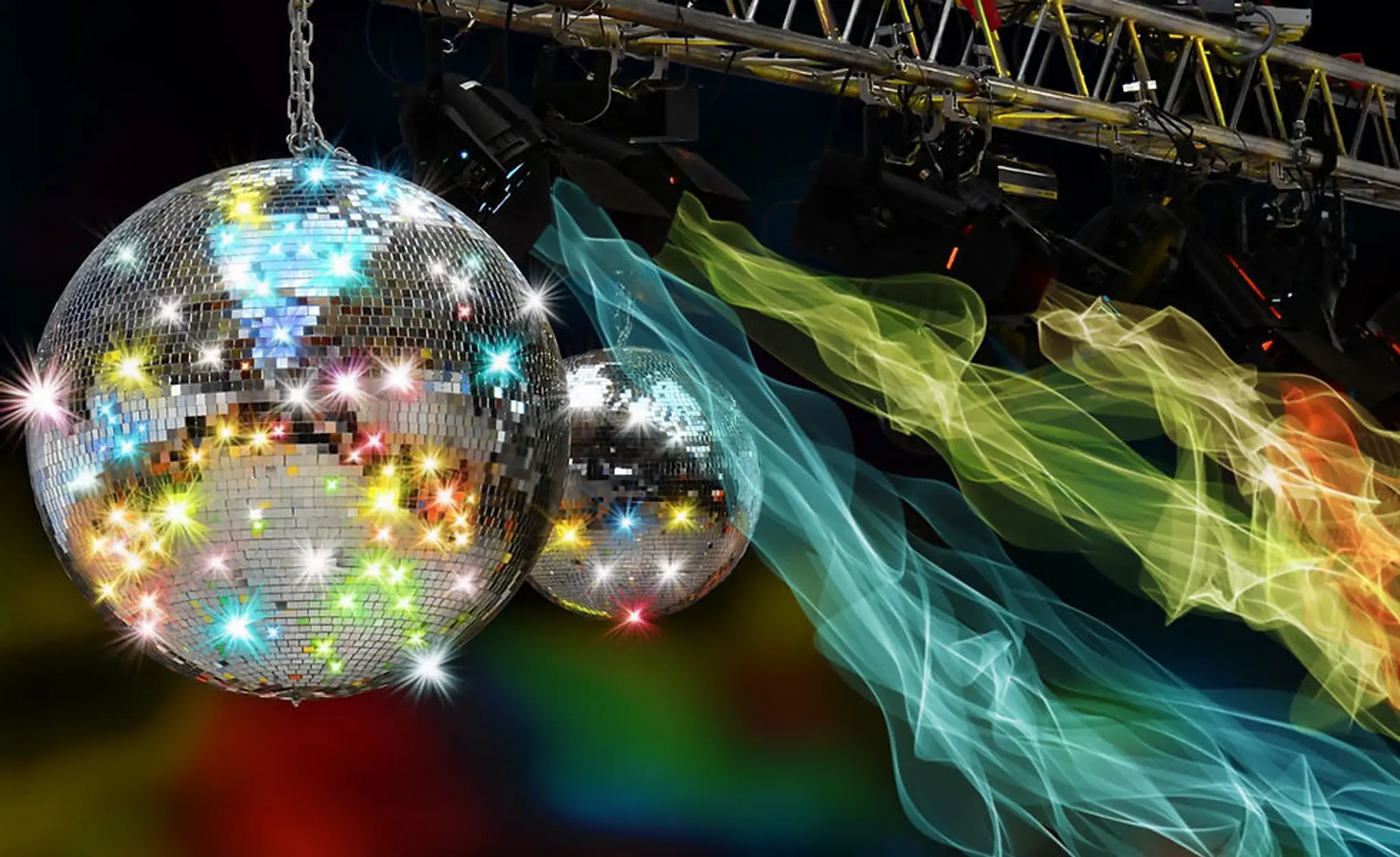 Andrea Ponzetti Tango-avec une expérience de 30 ans dans la formation d'enseignants et de danseurs