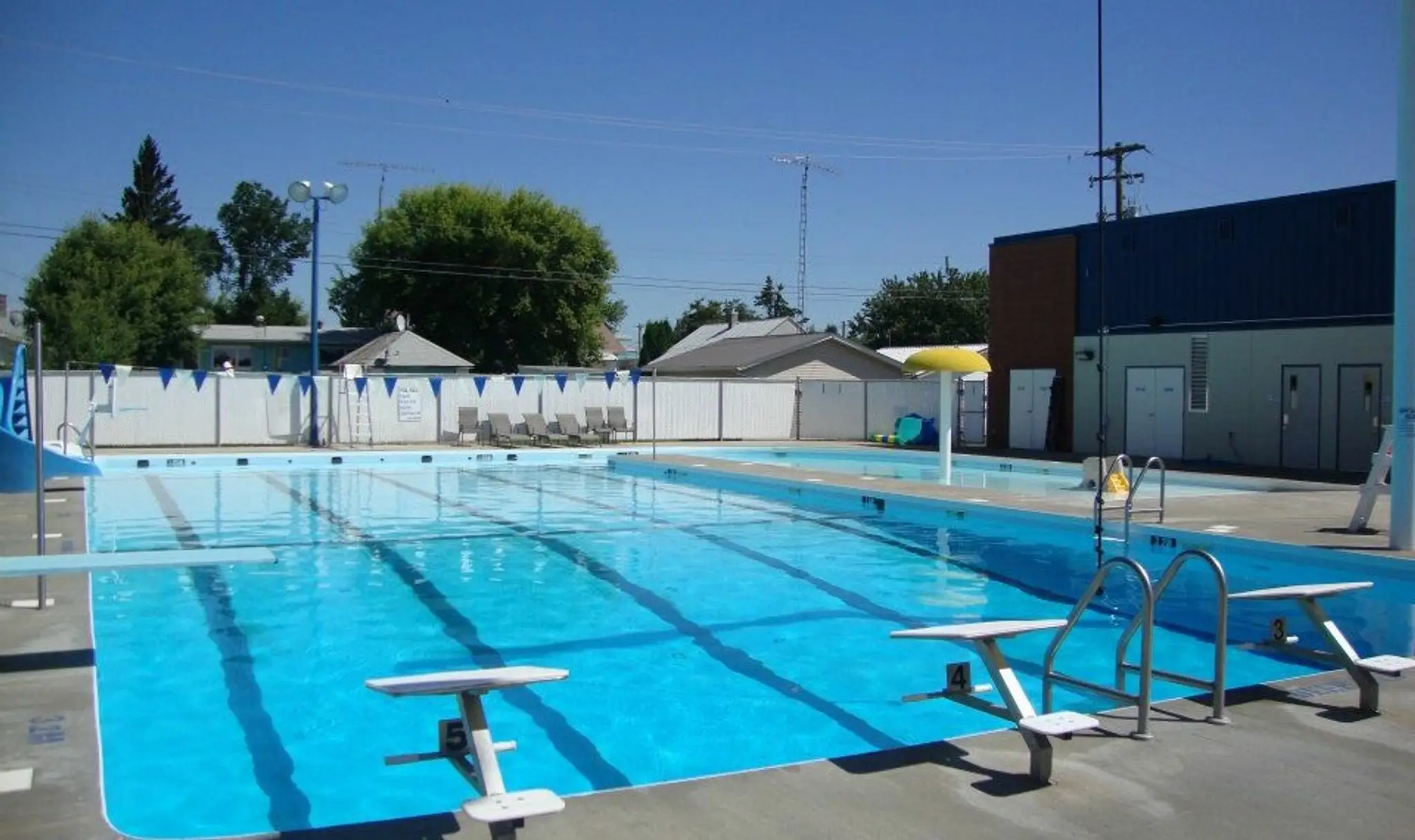 Forestburg Swimming Pool & Tennis Courts