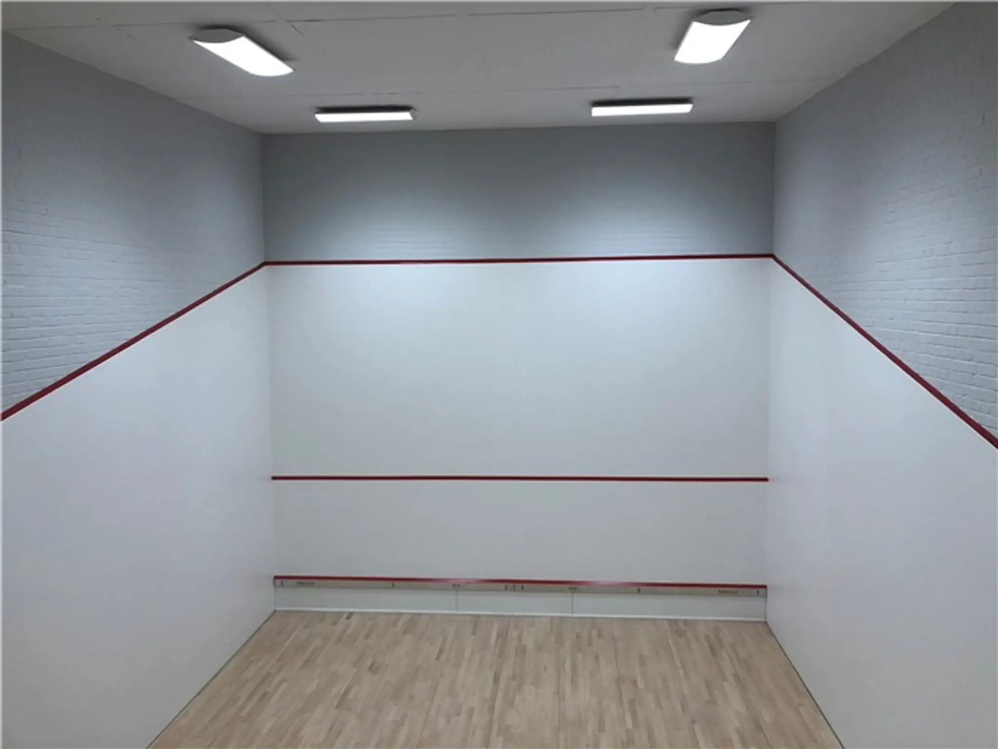 Brackley Squash Club "England Squash venue of the year 2017 & Community Club of the Year 2016"