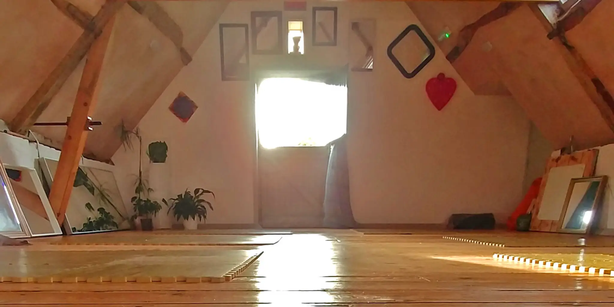 YOGA MOVEMENT STUDIO - Yoga with Sarsha