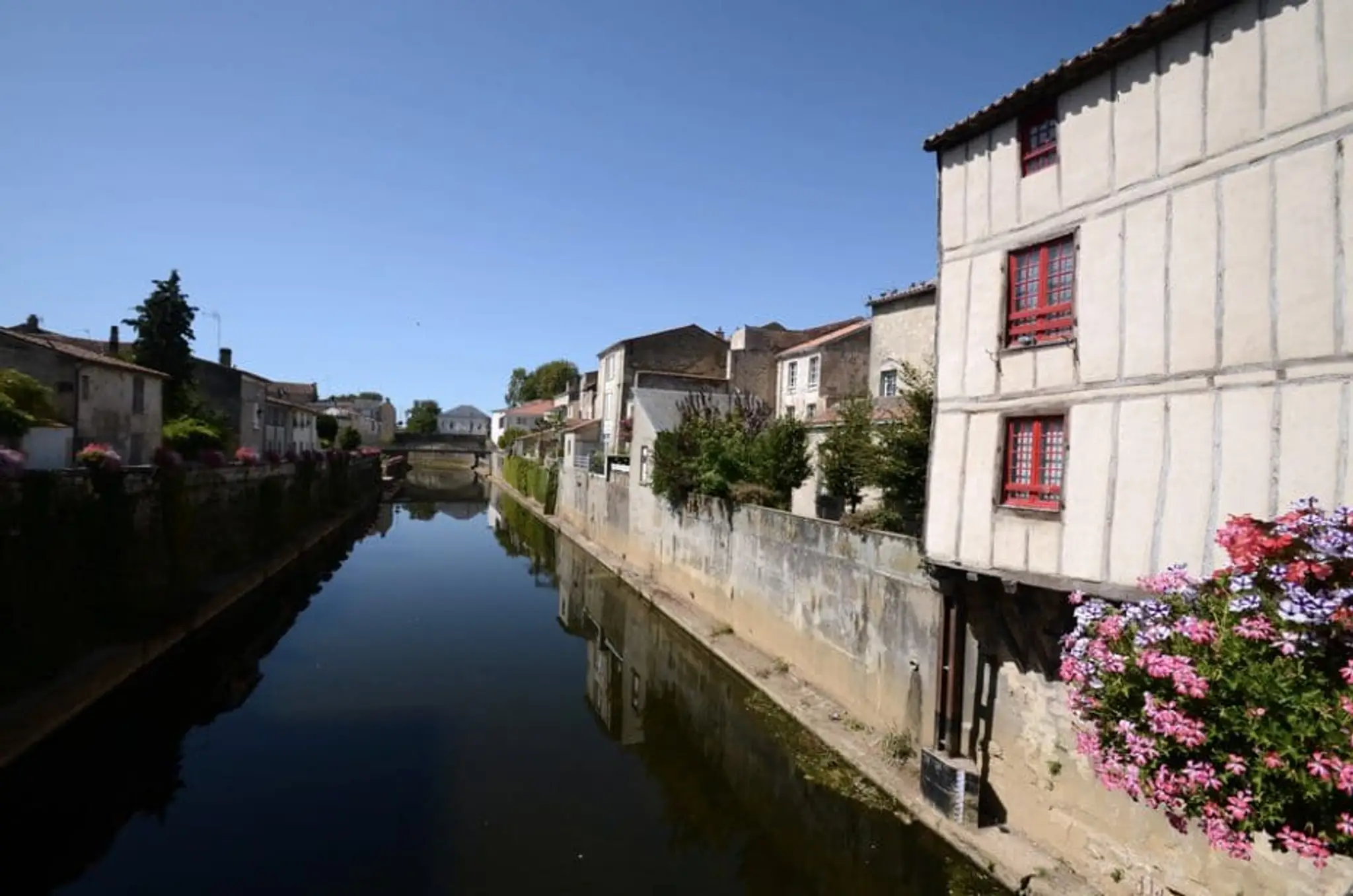 Gîte avec piscine le Relay de la Source