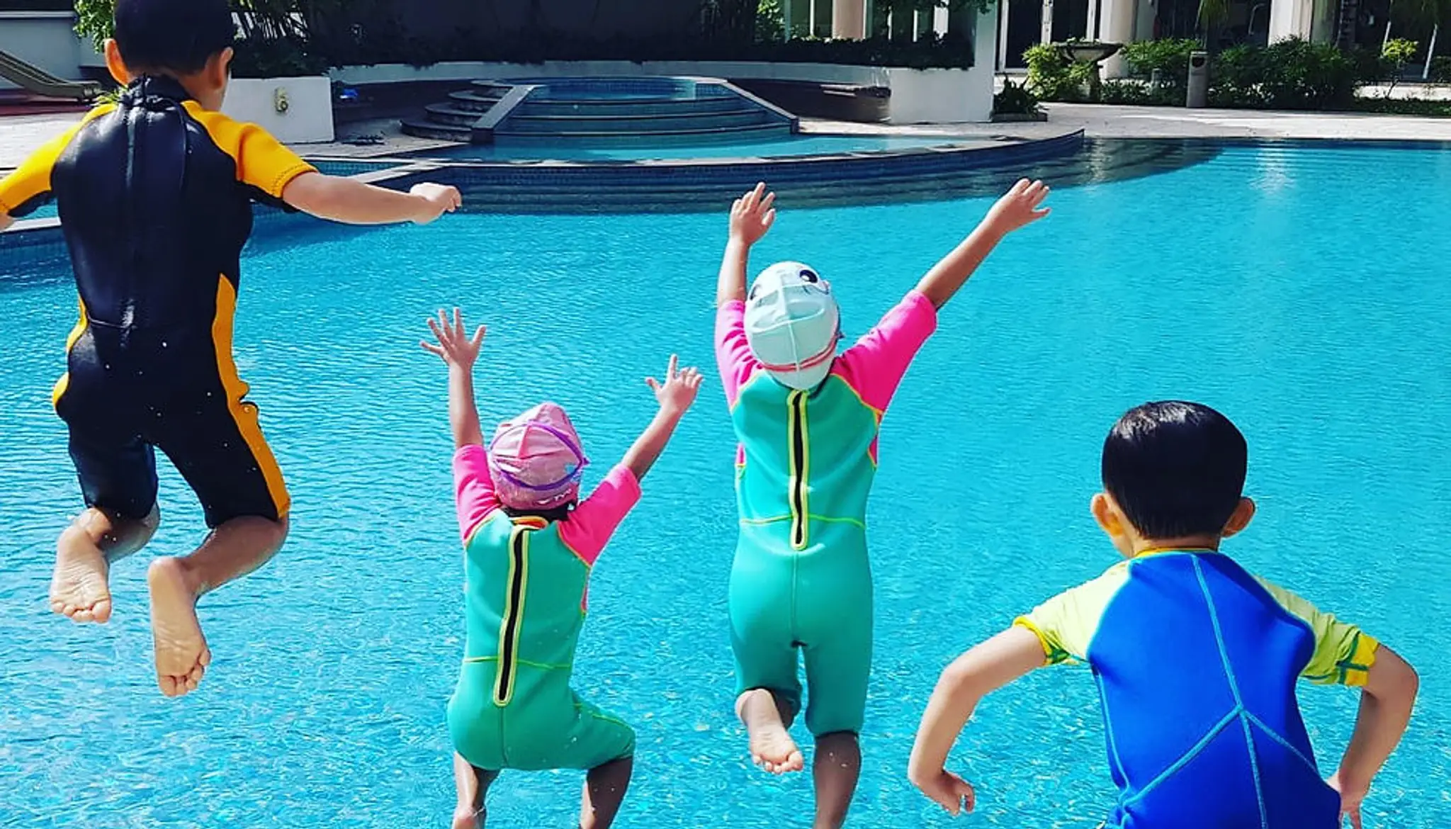 2Bubbles Swim School