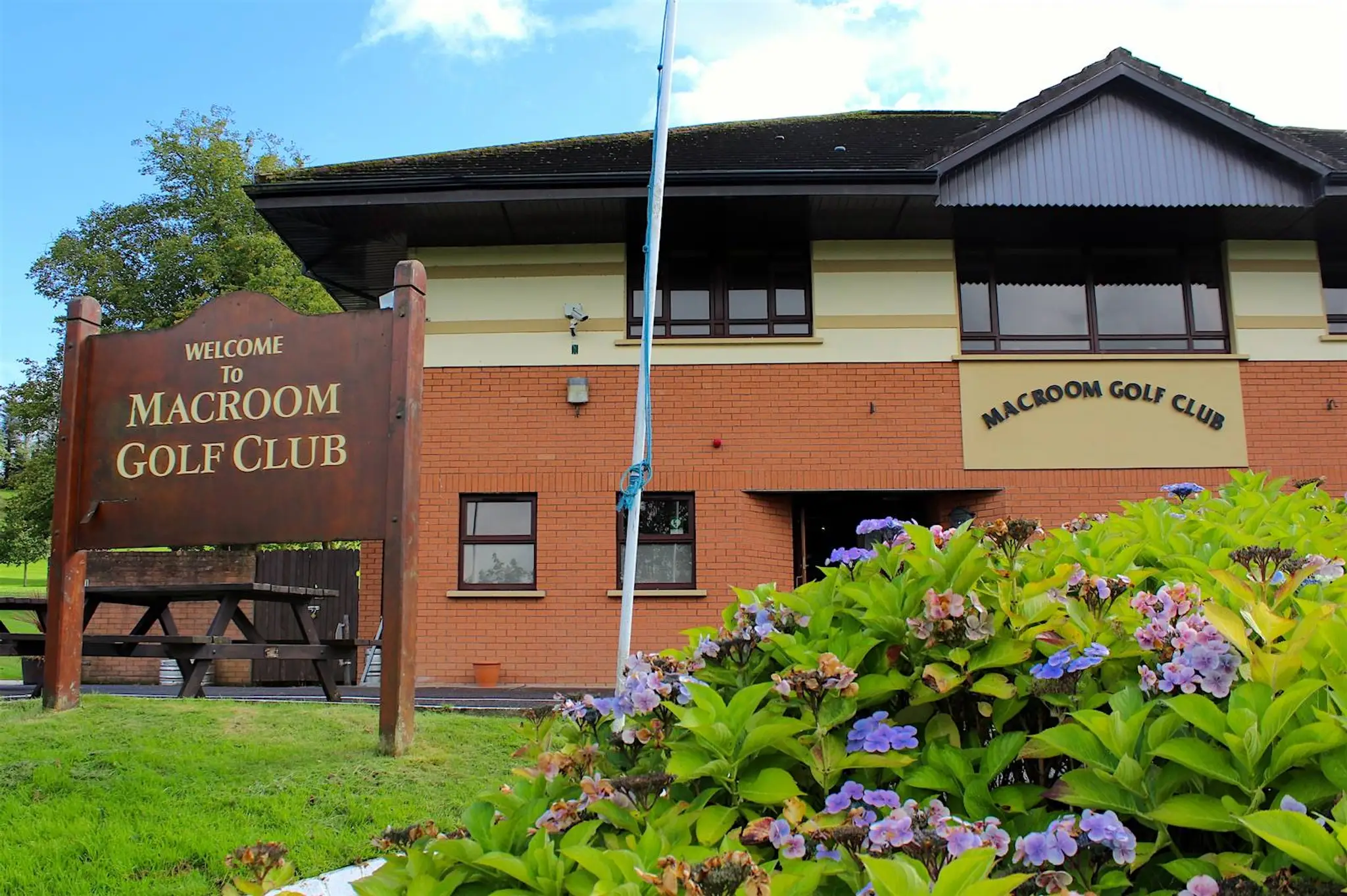 Macroom Golf Club(Cumann Gailf Maigh Chromtha)