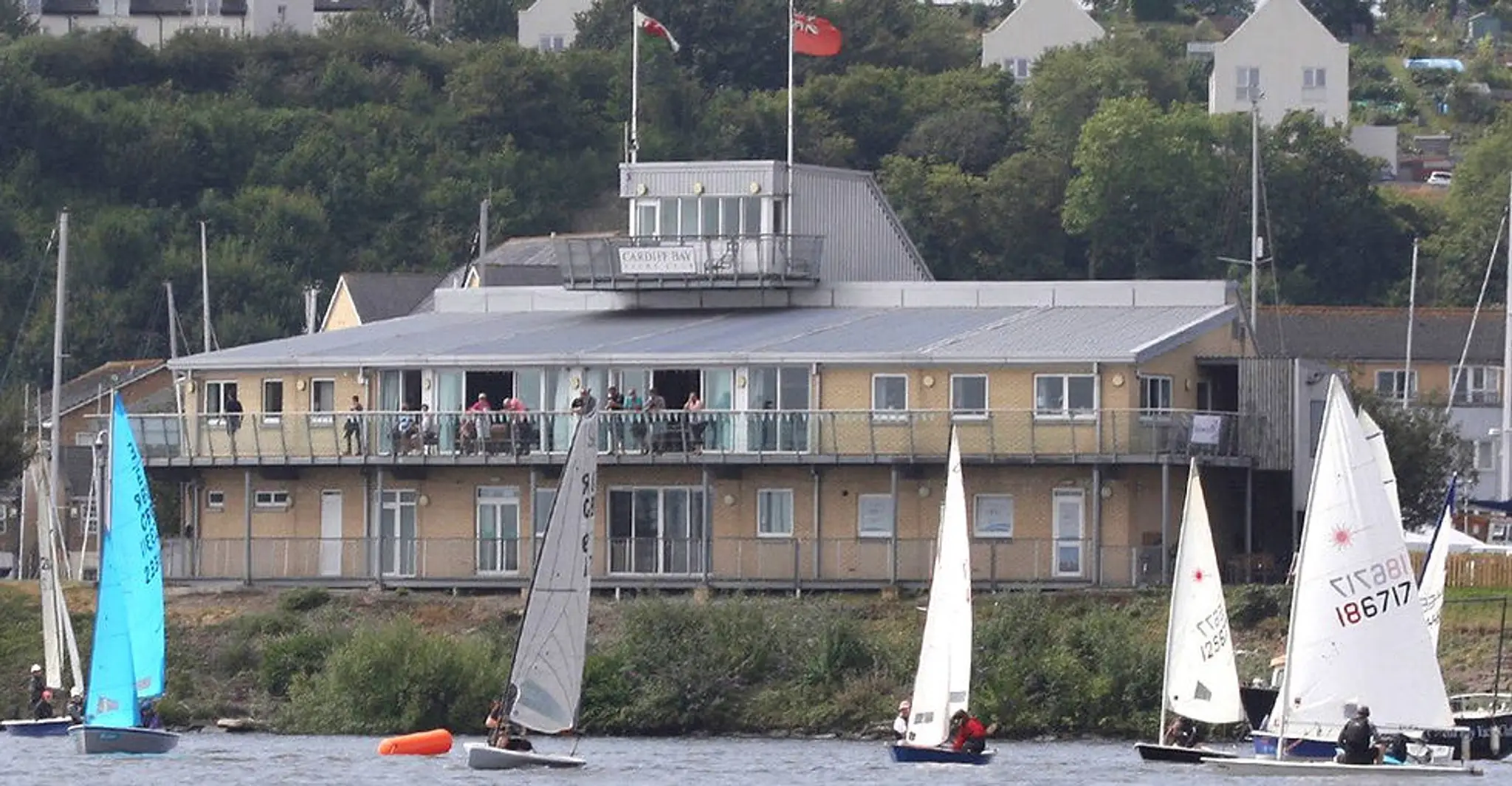 Cardiff Bay Yacht Club: Yacht Club & Sailing School