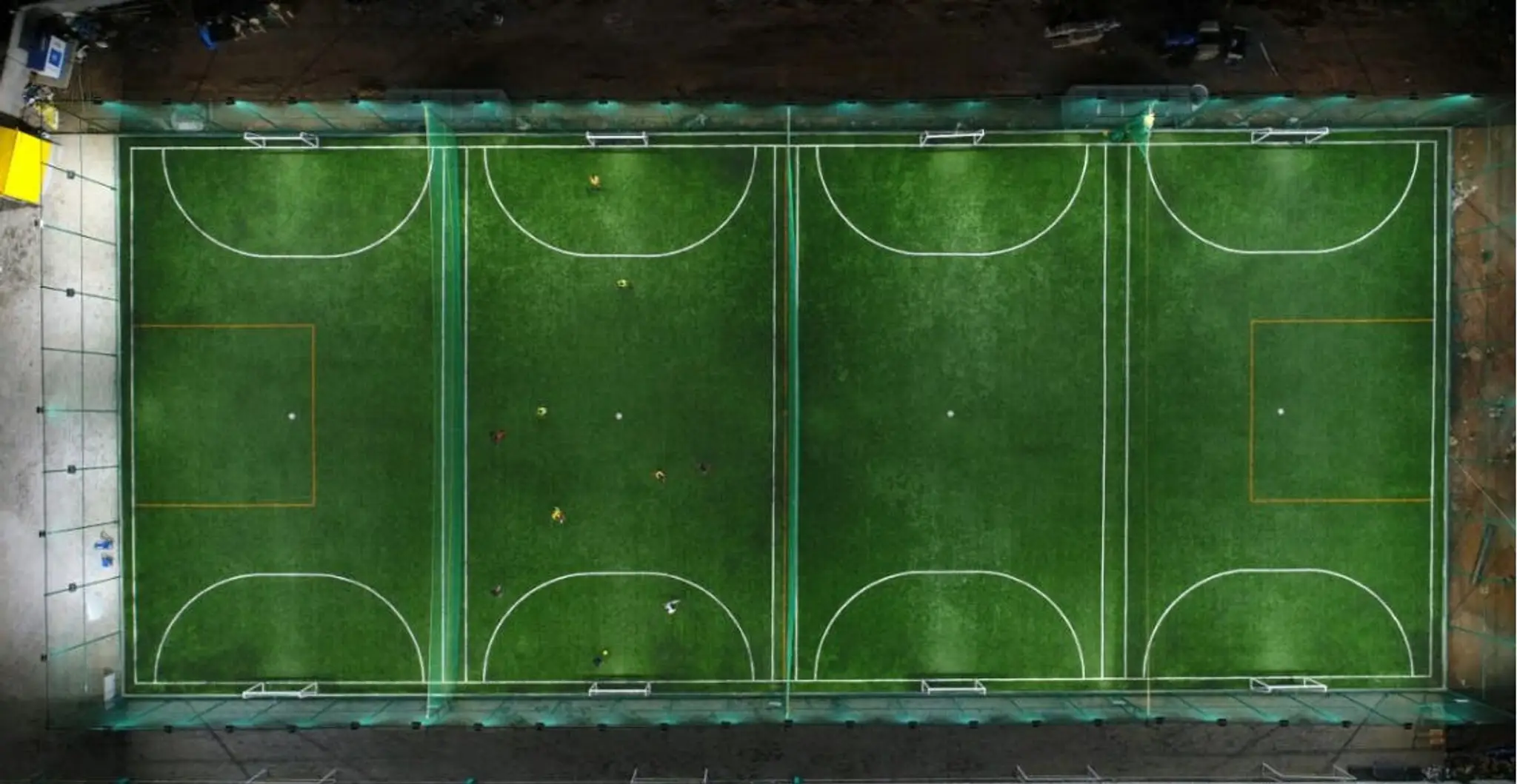 Sporthood Koramangala - Football Turf - Badminton Court