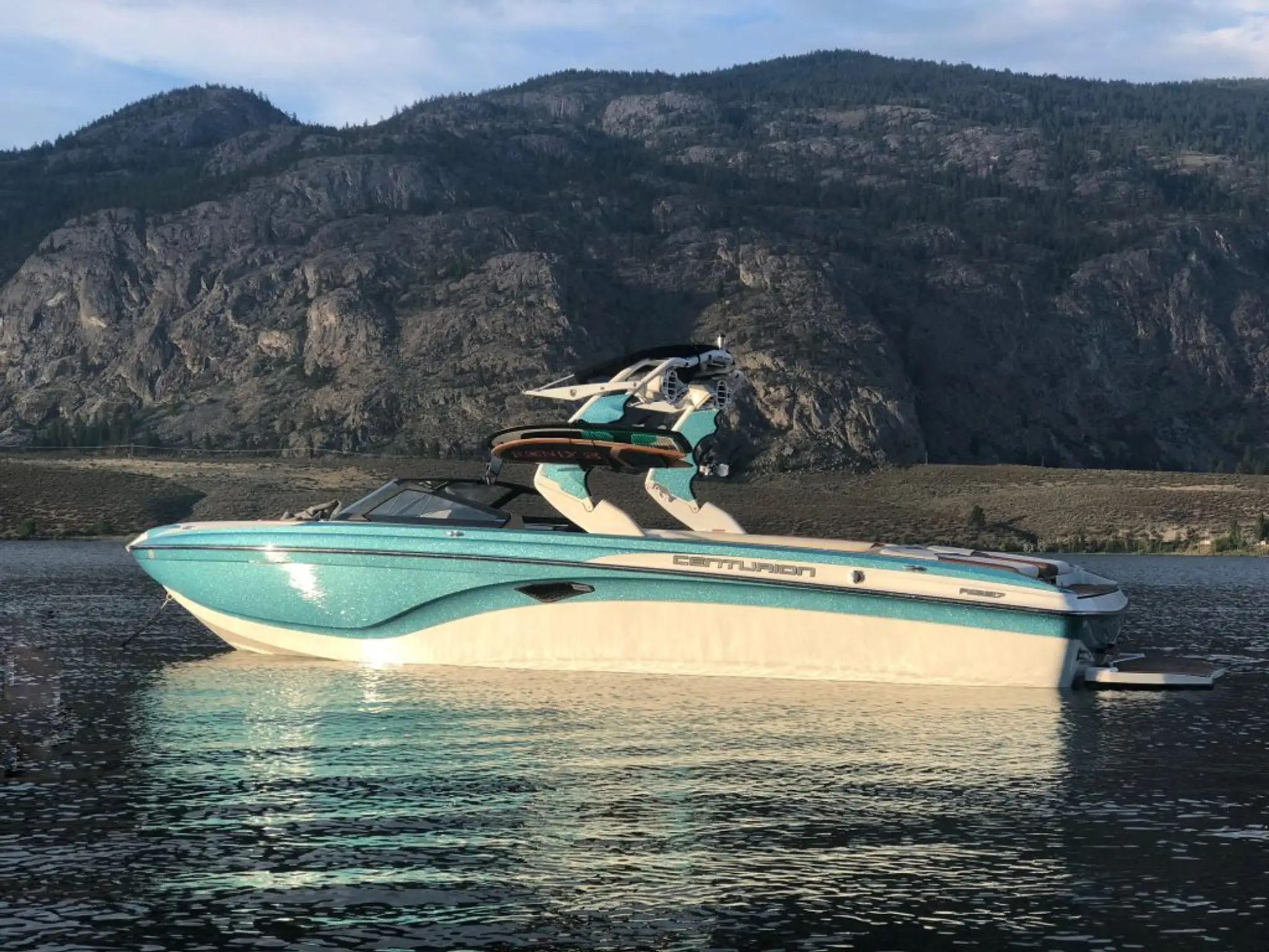 Surf Osoyoos - Boating & Watersports