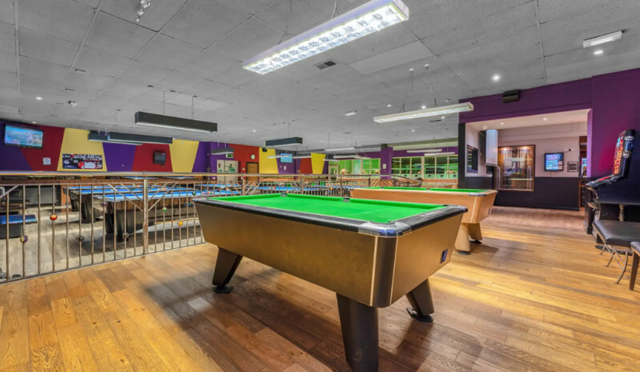 The Ball Room Sports Bar (Glasgow) - Pool, Snooker & Darts Hall