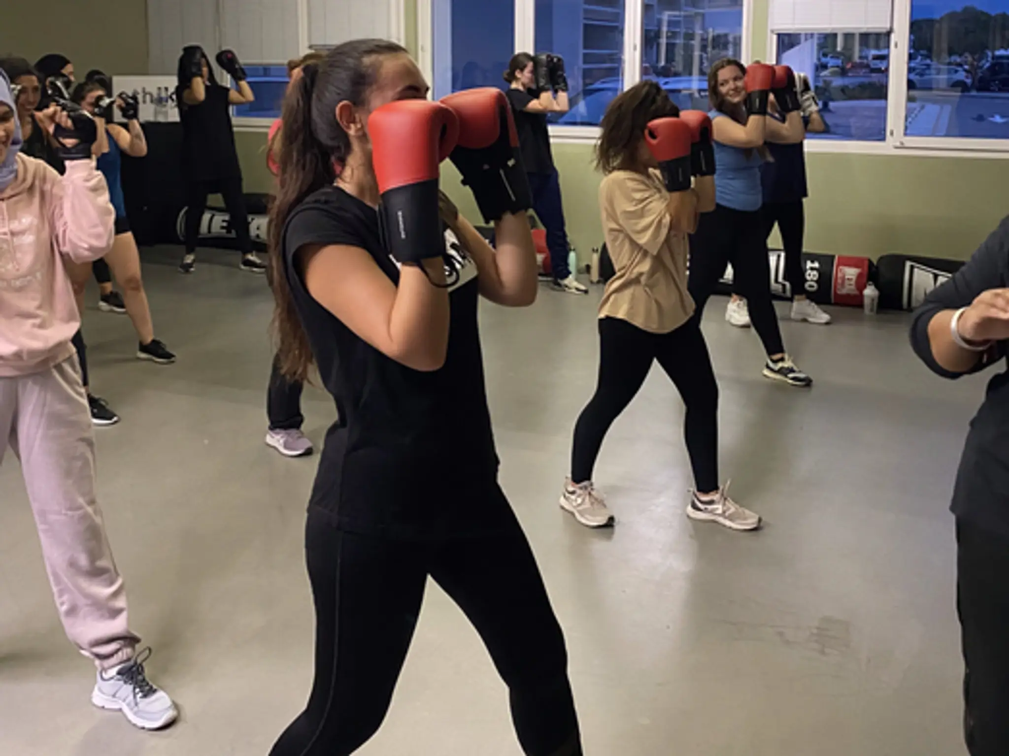 Cardio Boxing Training for Girls Montpellier et Castelnau-le-Lez Boxe pour femmes