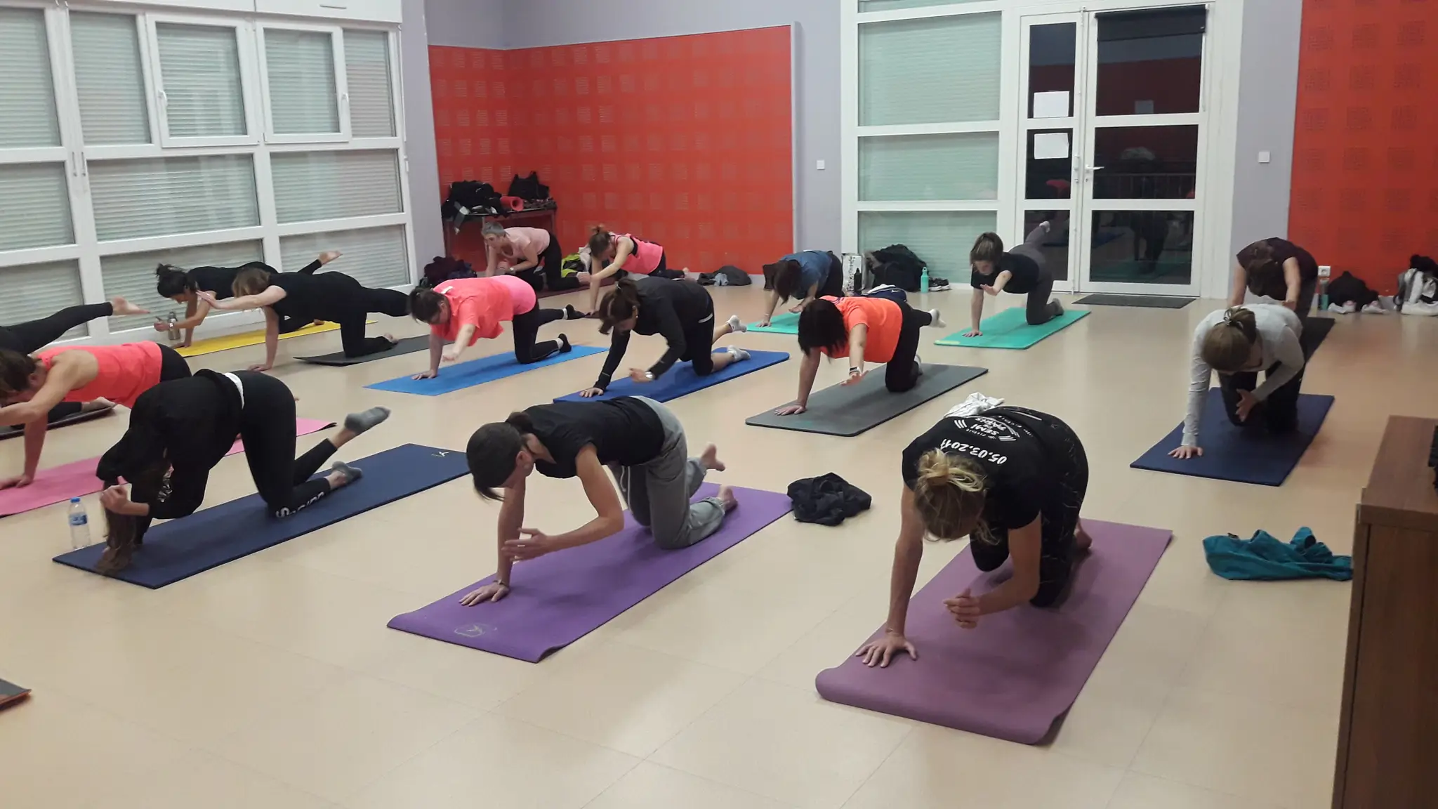 Emilie Etienne - Yoga, Pilates, Nutrition Et Diététique