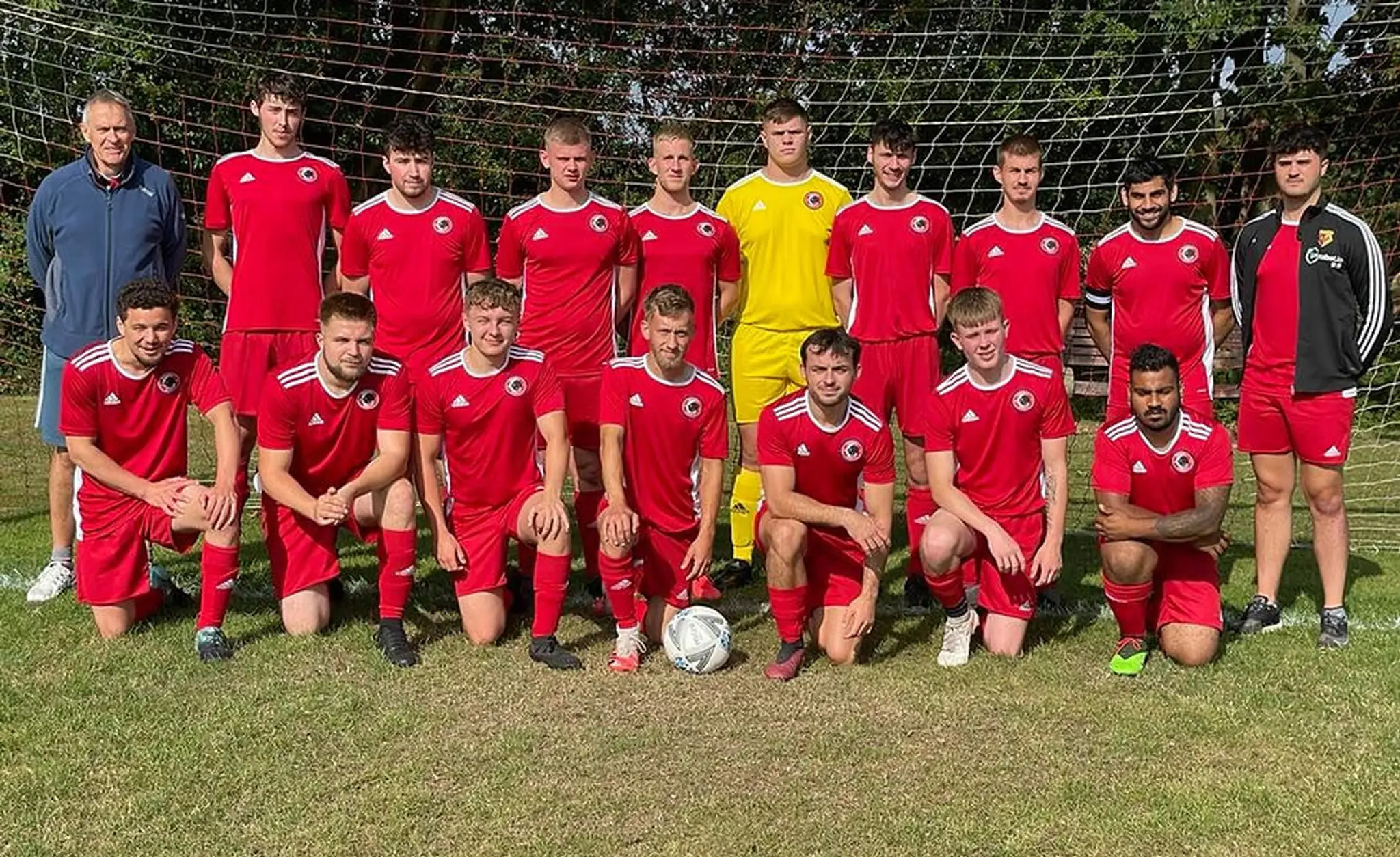 Bracknell Bisons Football Club