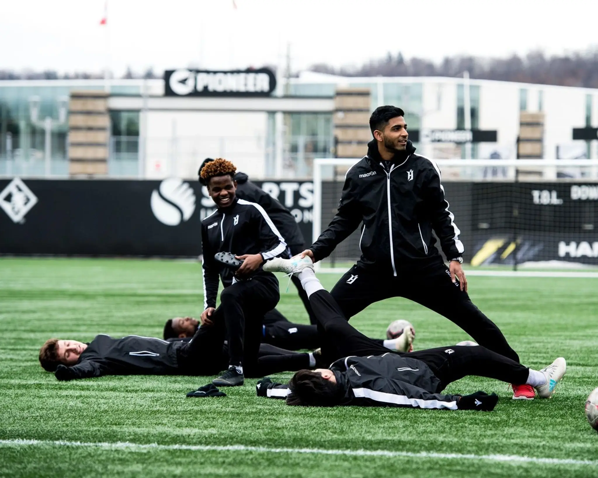 Field Me Athletic Therapy