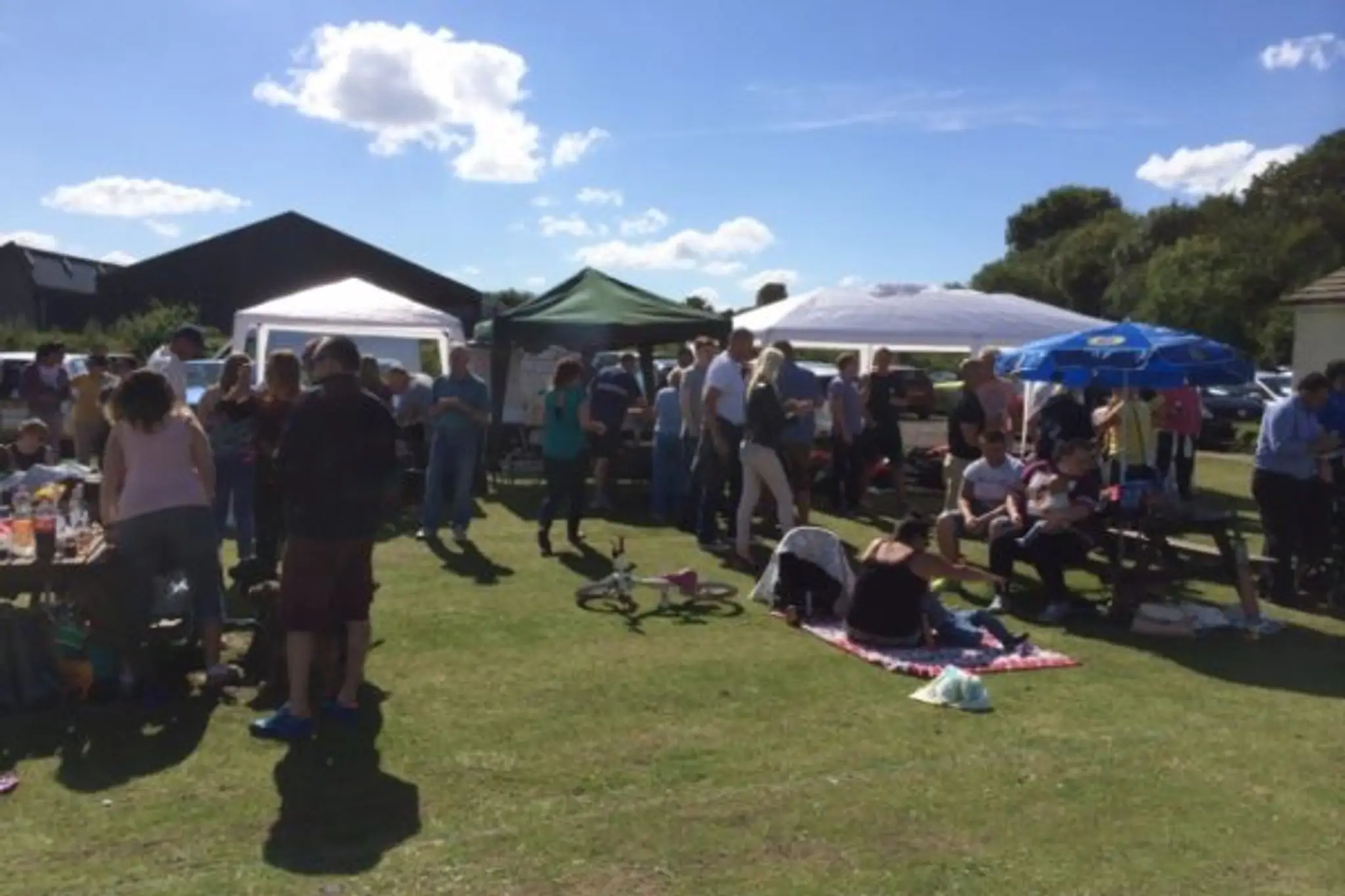 Low Moor Holy Trinity Cricket Club
