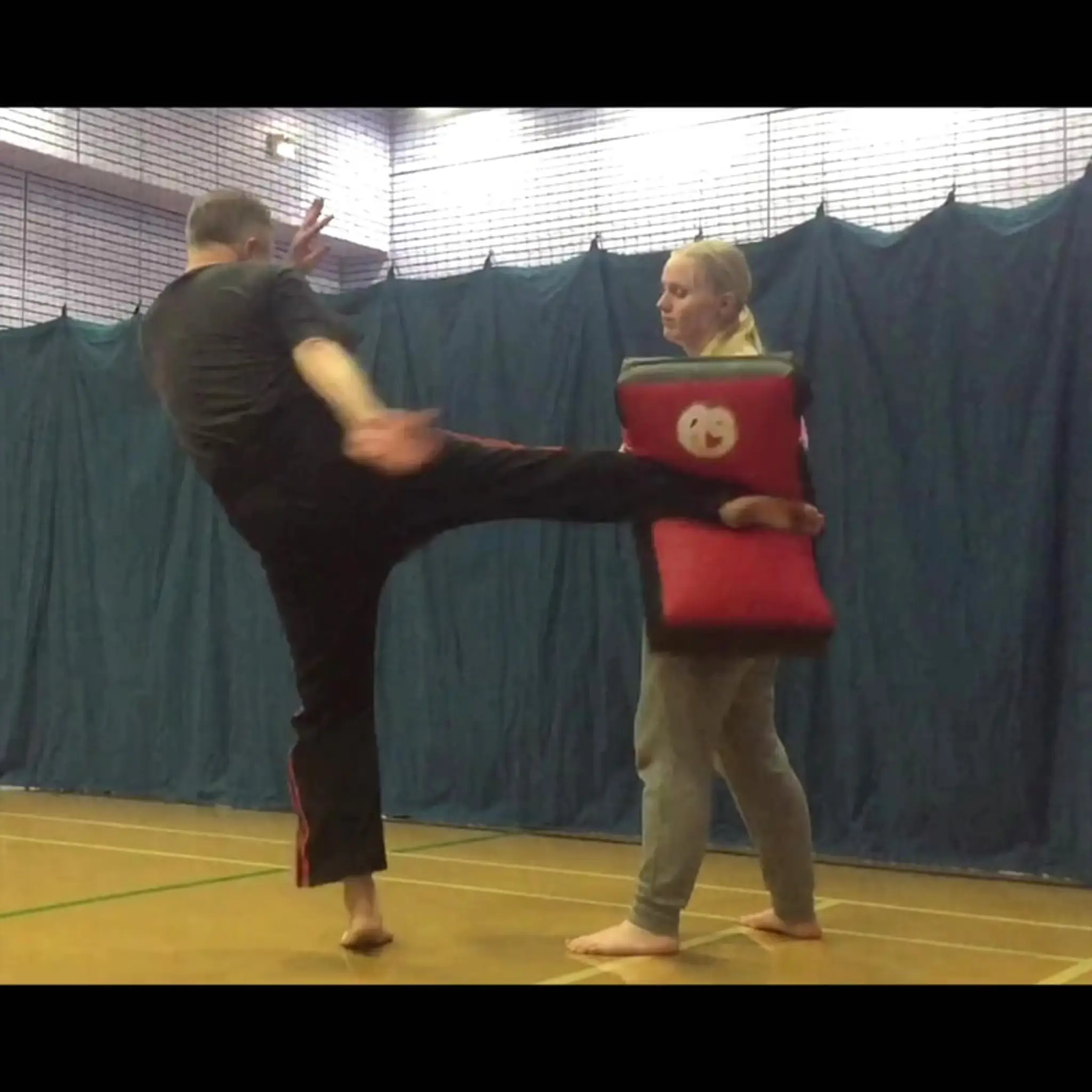 FIGHTING FIT KICKBOXING