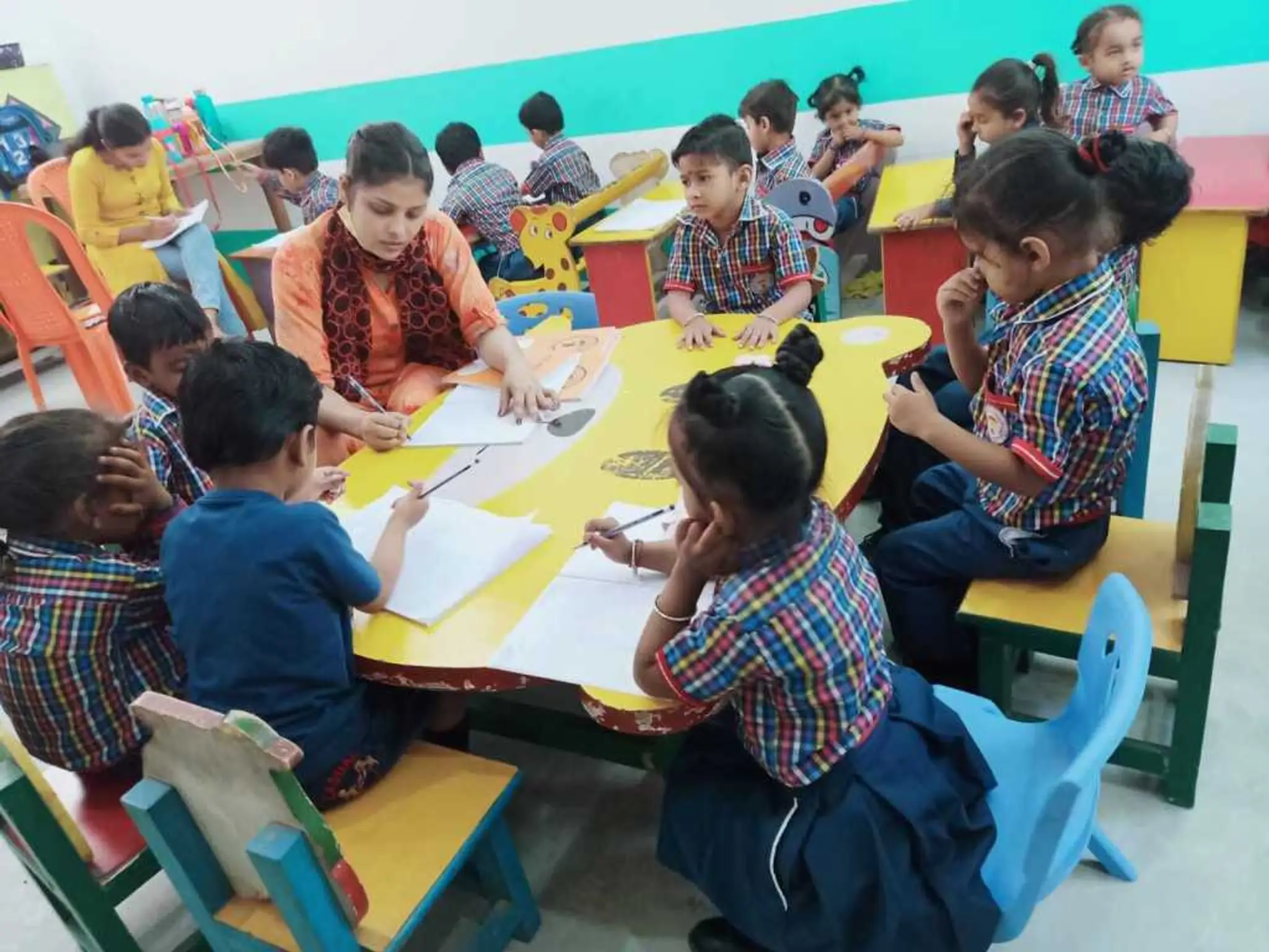 MASTERMIND SCHOOL & MULTI ACTIVITY ZONE