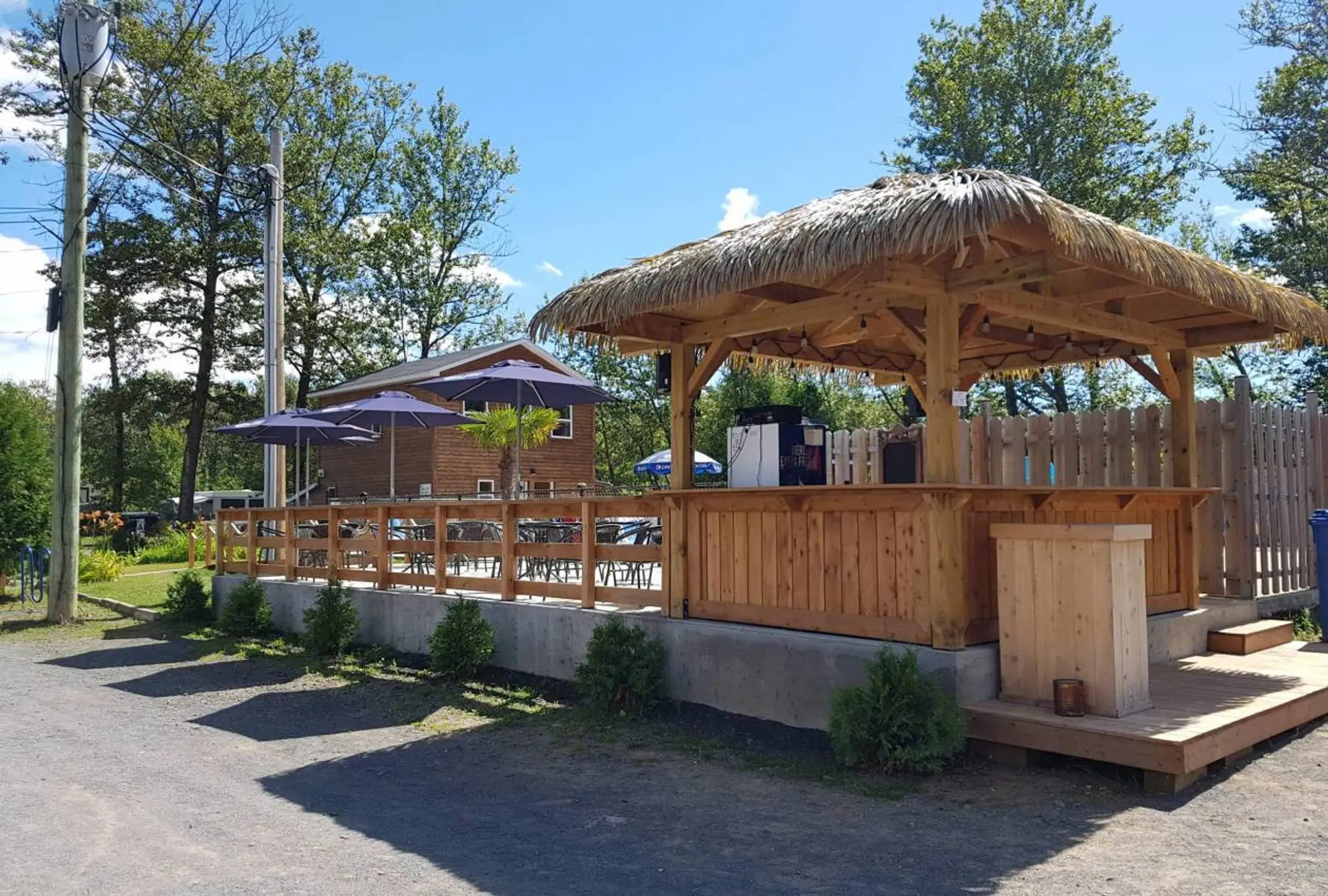 Camping au Bord de la Rivire