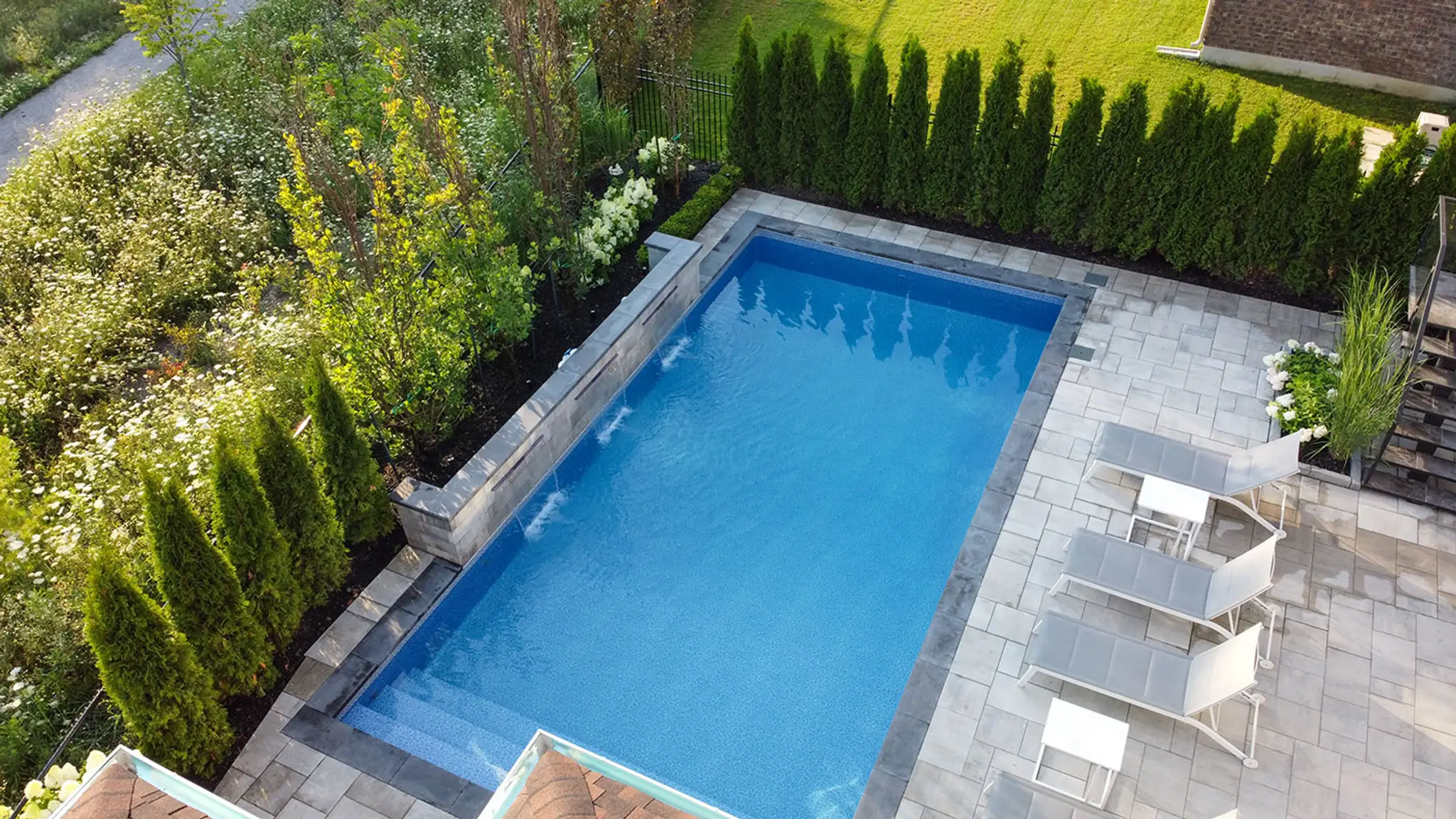 Stonecrete Pools & Landscaping