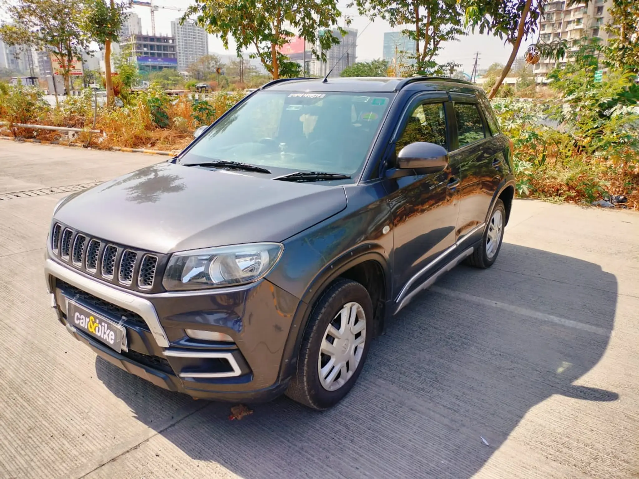 Mahindra First Choice Services