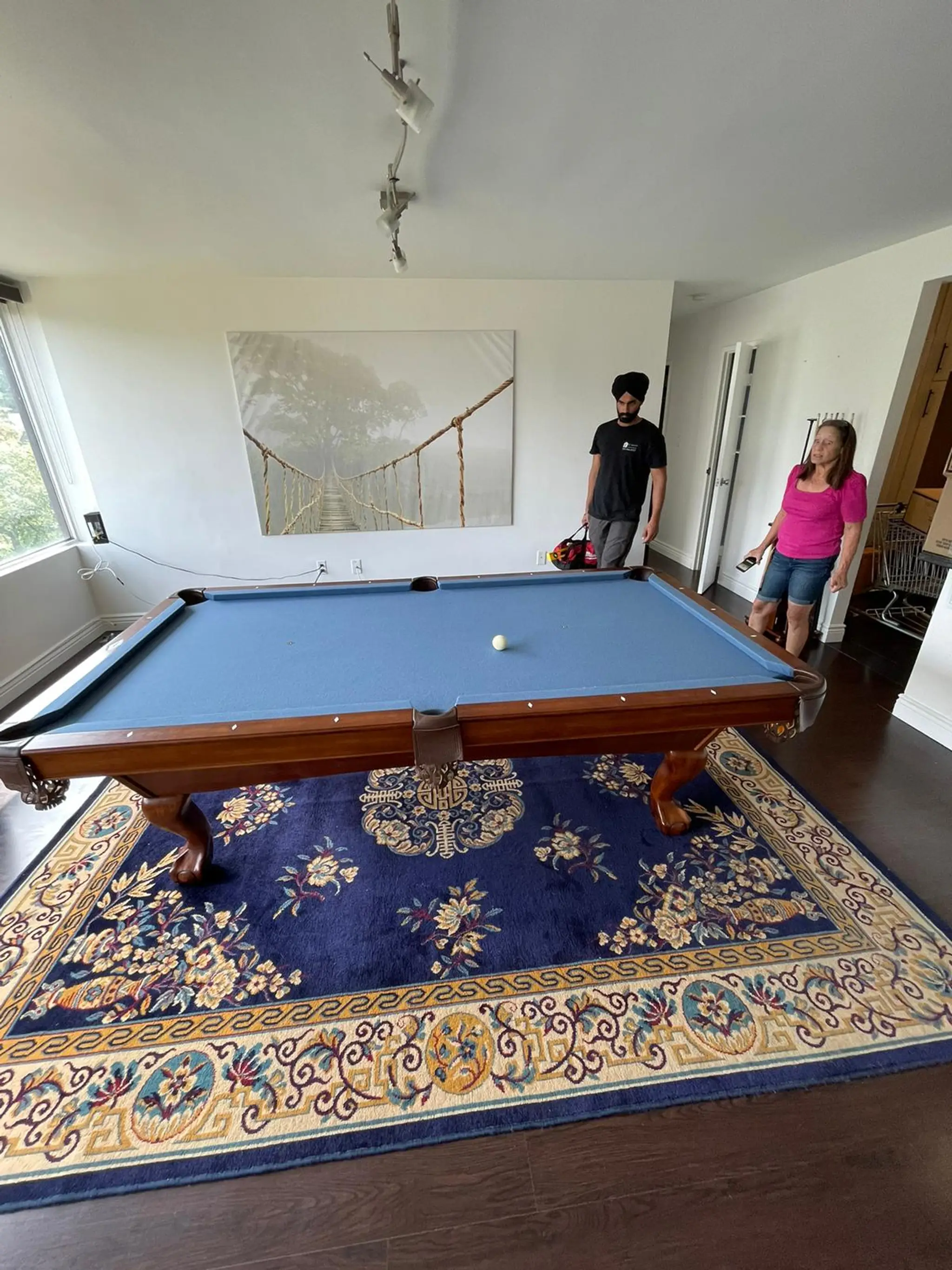 EC Movers Windsor - Residential, Commercial, Piano, Hot tub and Pool table Moving