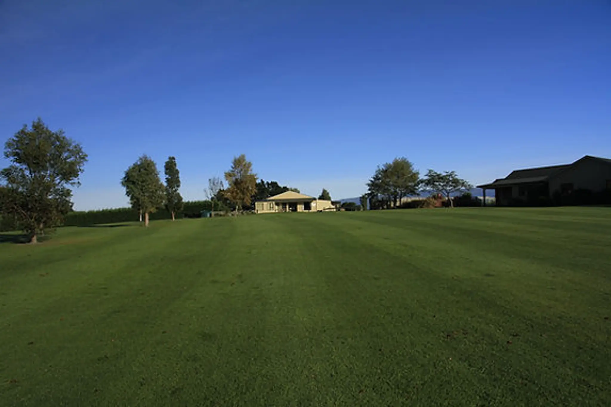 J.Tee's Golf and Function Centre