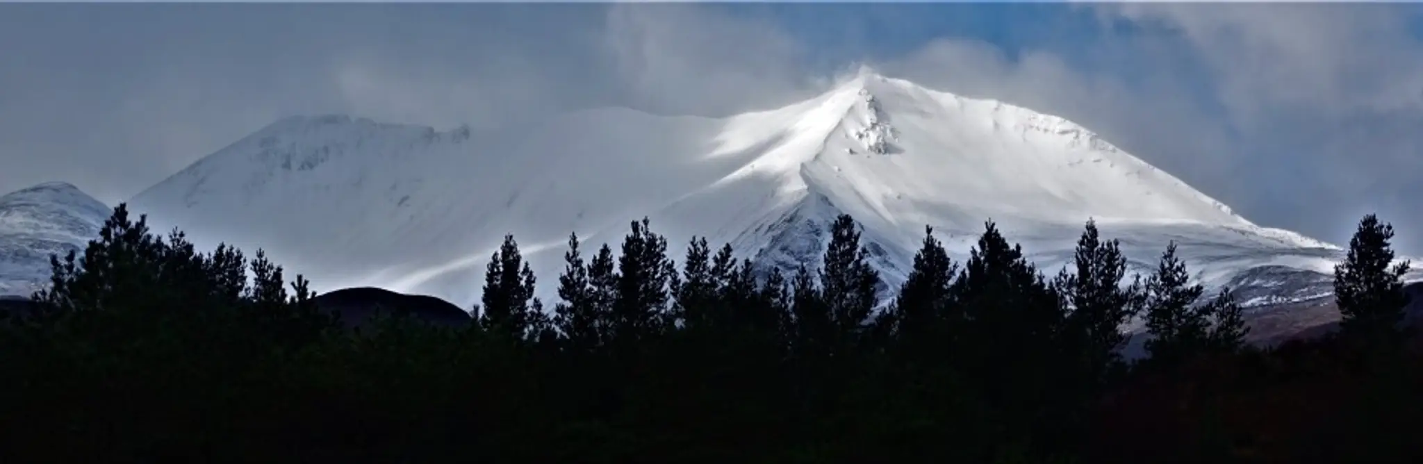 Mountain & Sea Guides