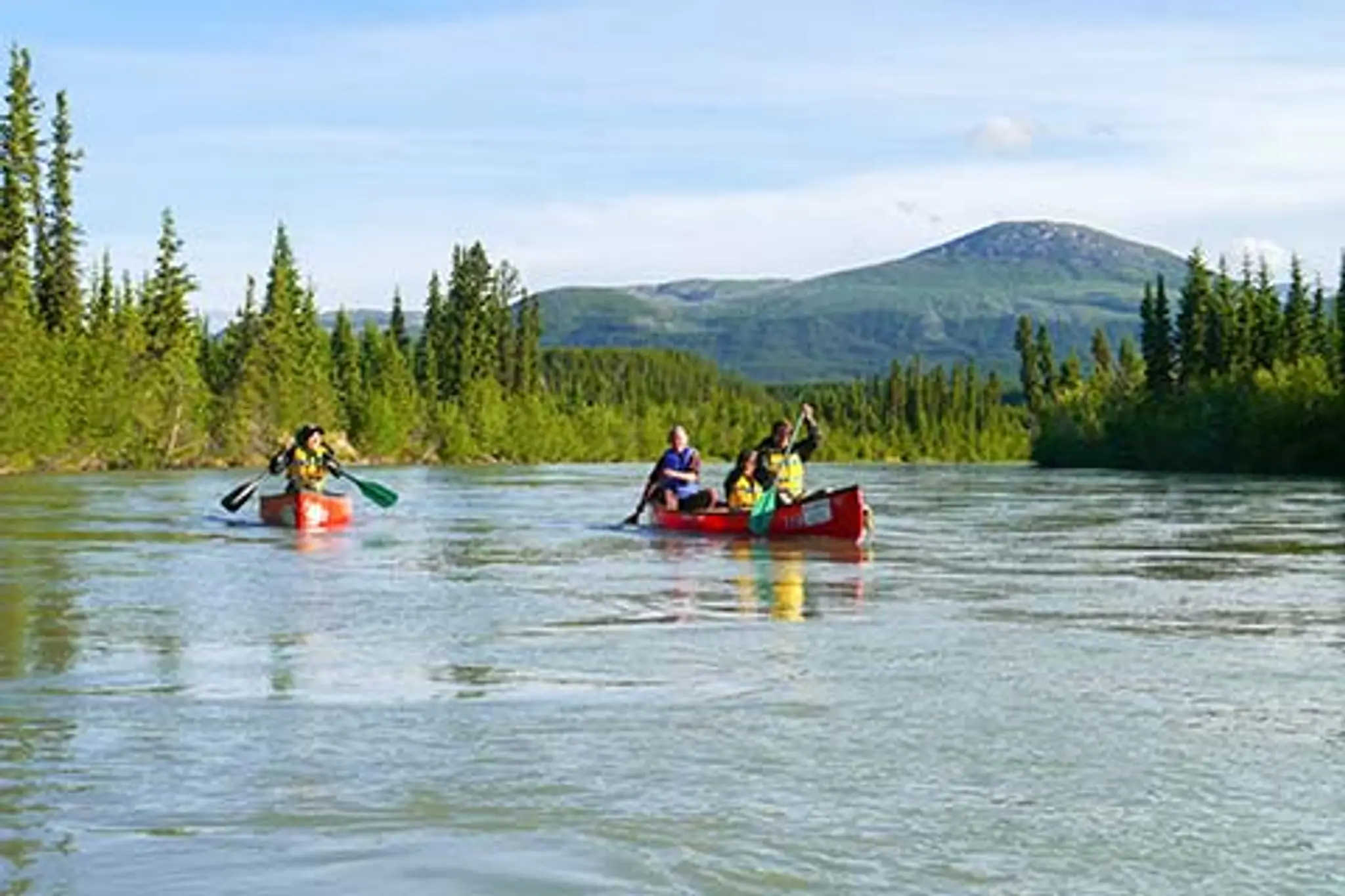 Muktuk Adventures - guided canoeing, hiking and dog sledding