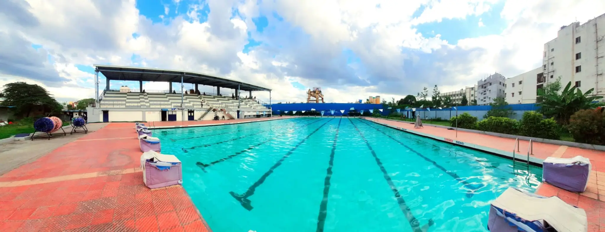 Ray Center - Wilson Garden Swimming Pool