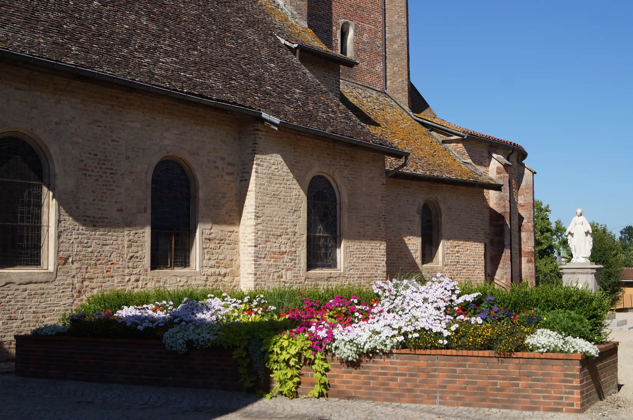 Boulodrome Couvert Saint Trivier de Courtes