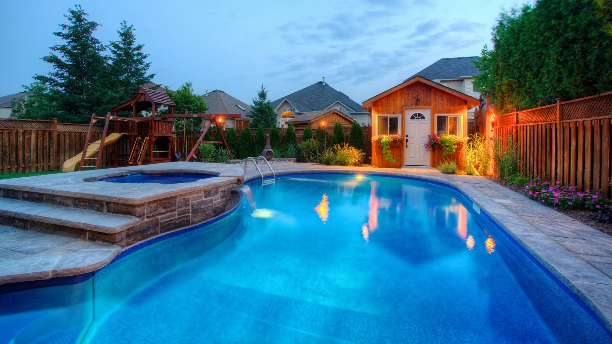 Tropical Pools & Spas