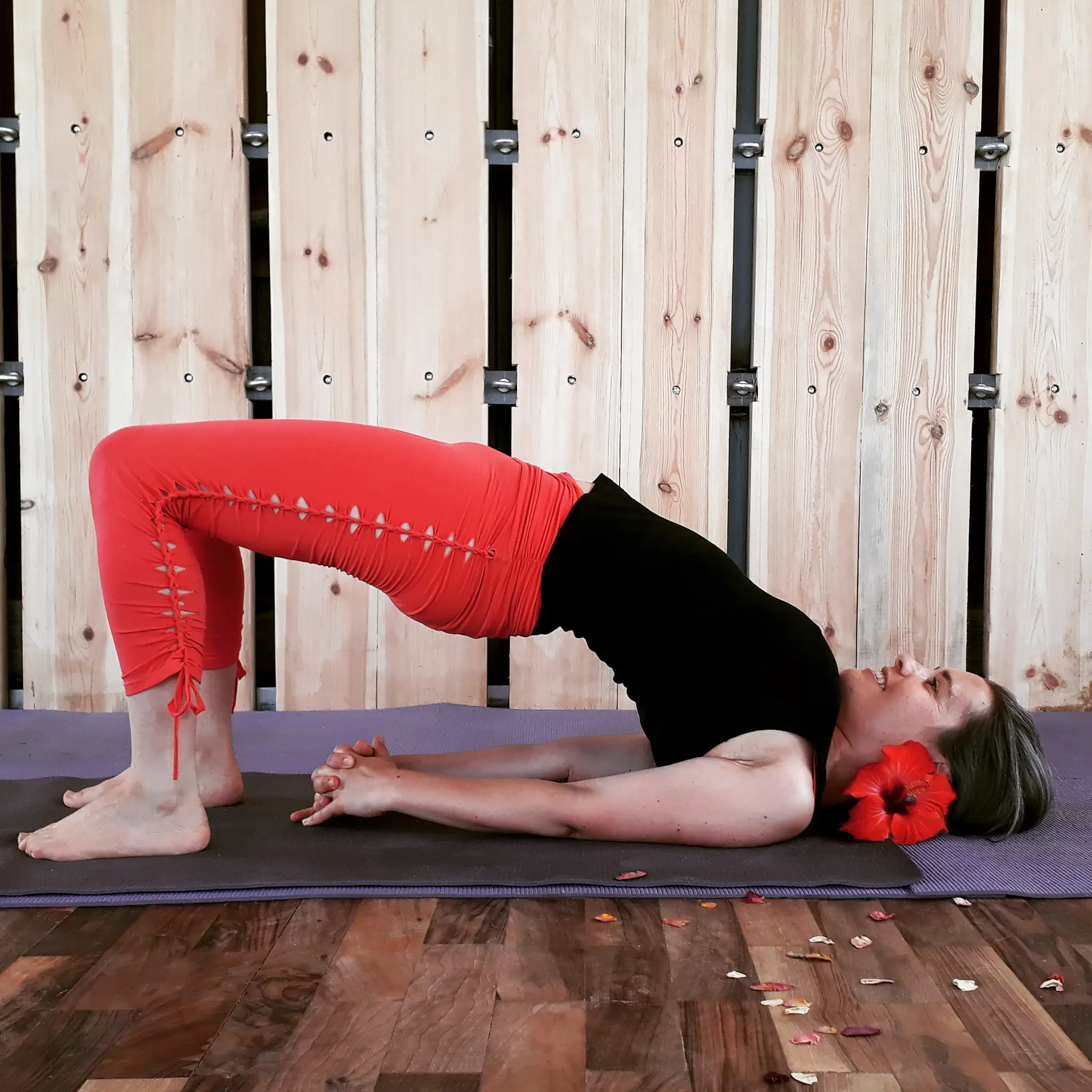 Temesira - Yoga (Vinyasa + Prénatal)