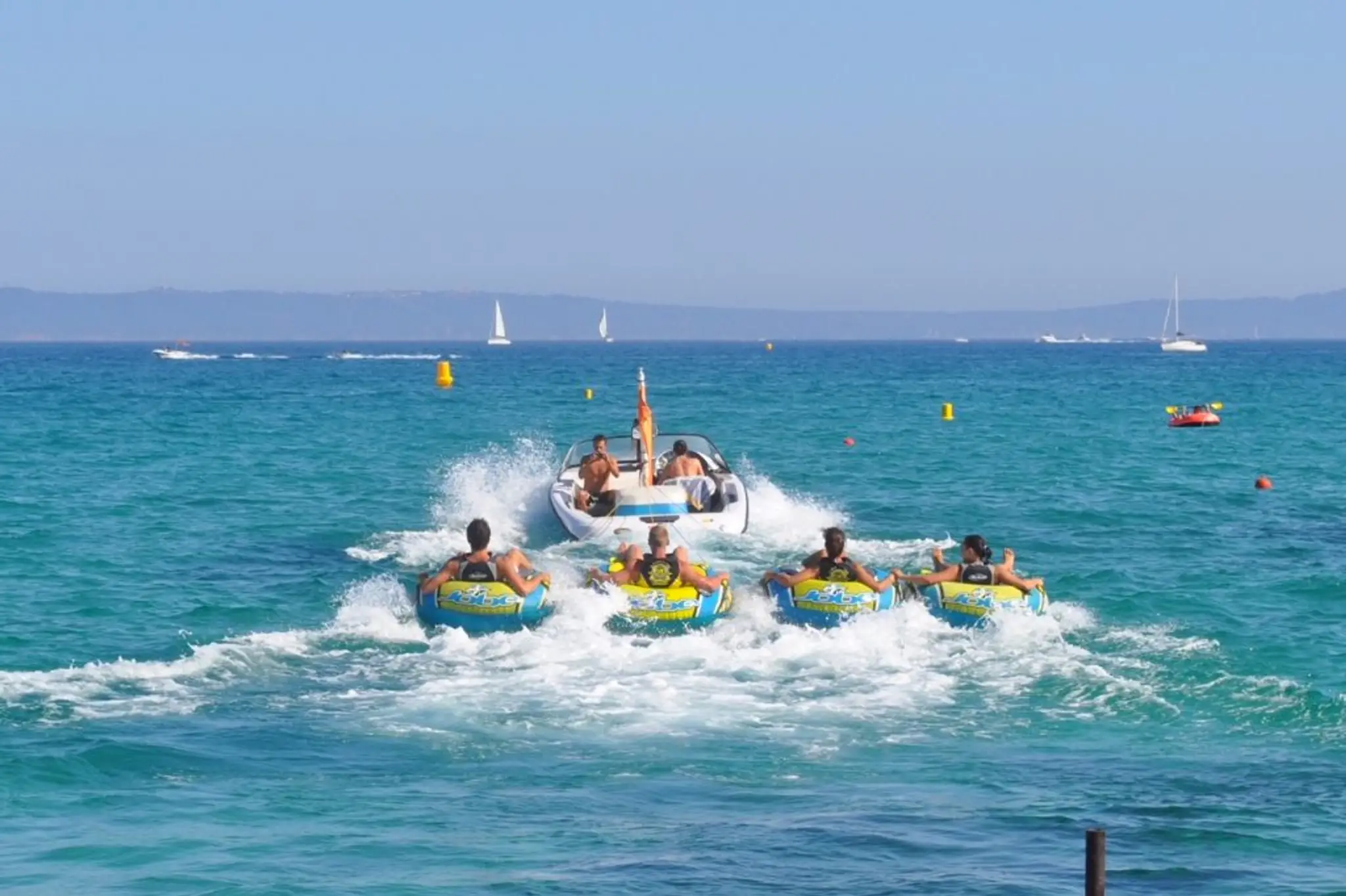 Bormes Ski Wake